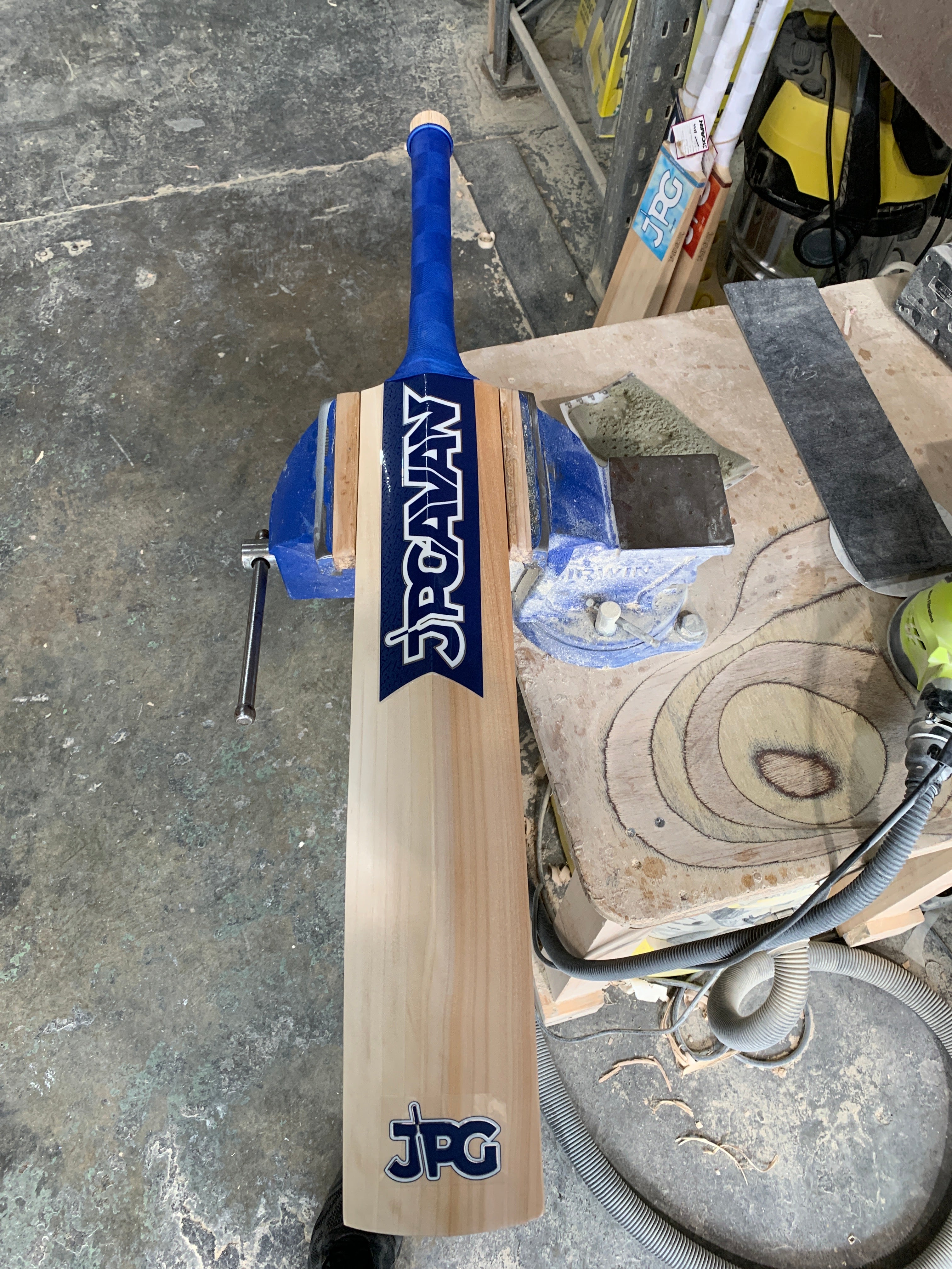 JPGavan Secret Willow Cricket Bat - 958