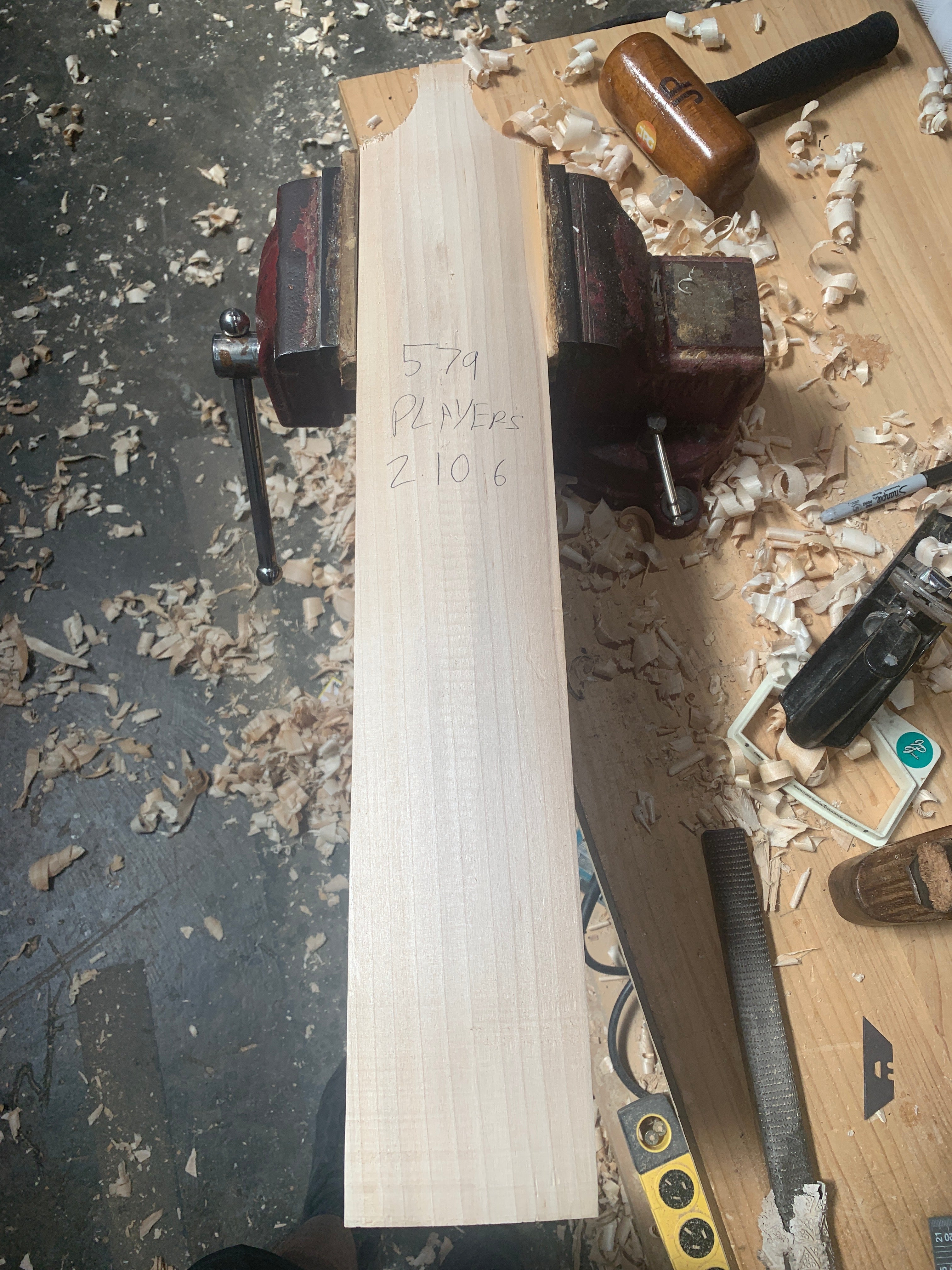 JPGavan Featherblade - 579