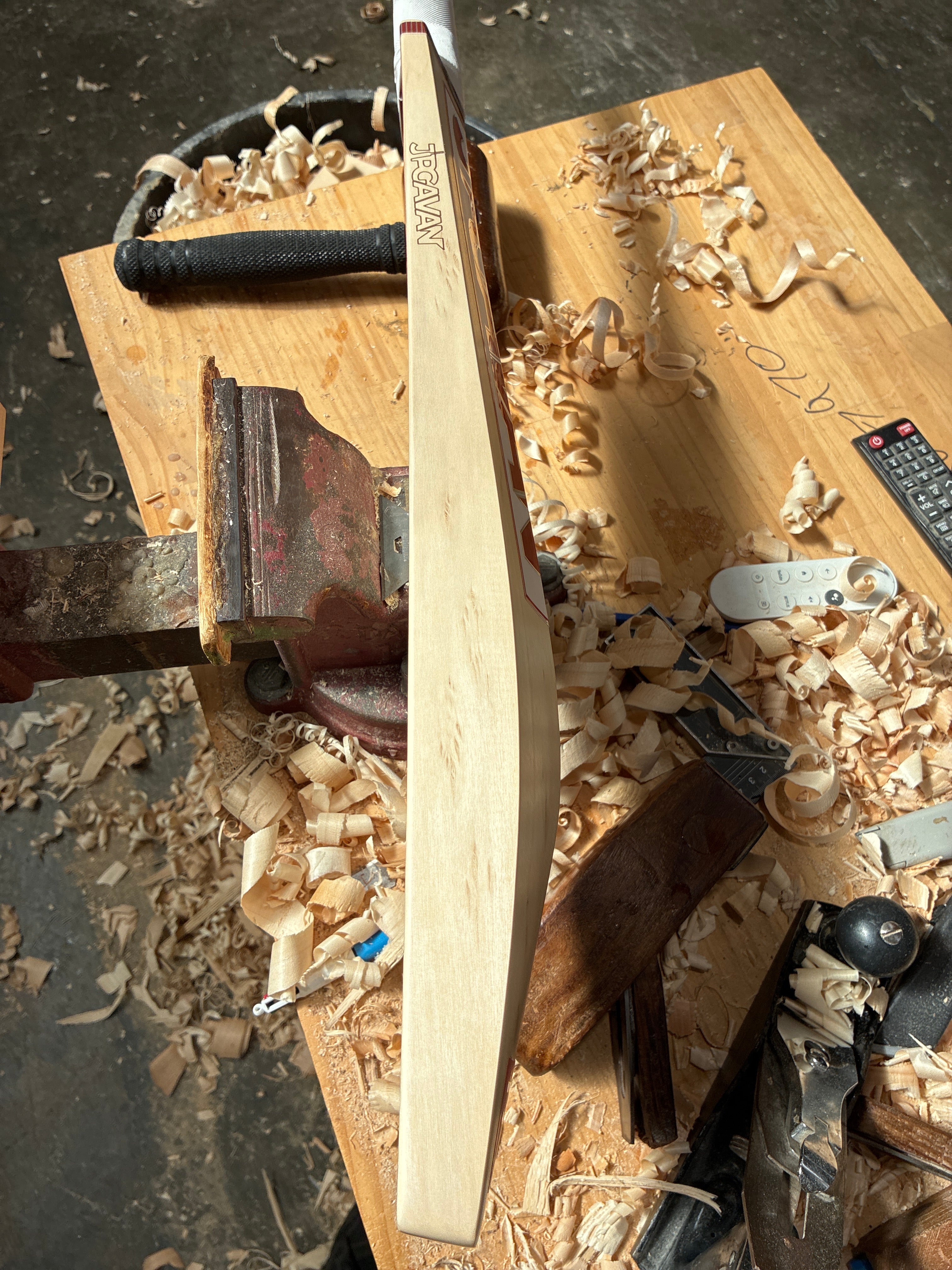 JPGavan Test Cricket Bat - Katie Mack Replica 2 of 2