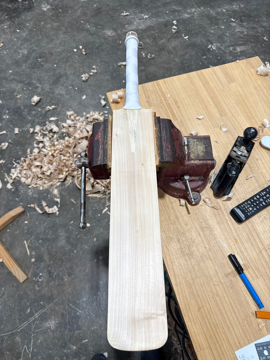 JPGavan Little Ripper+ G3 Cricket Bat - 250