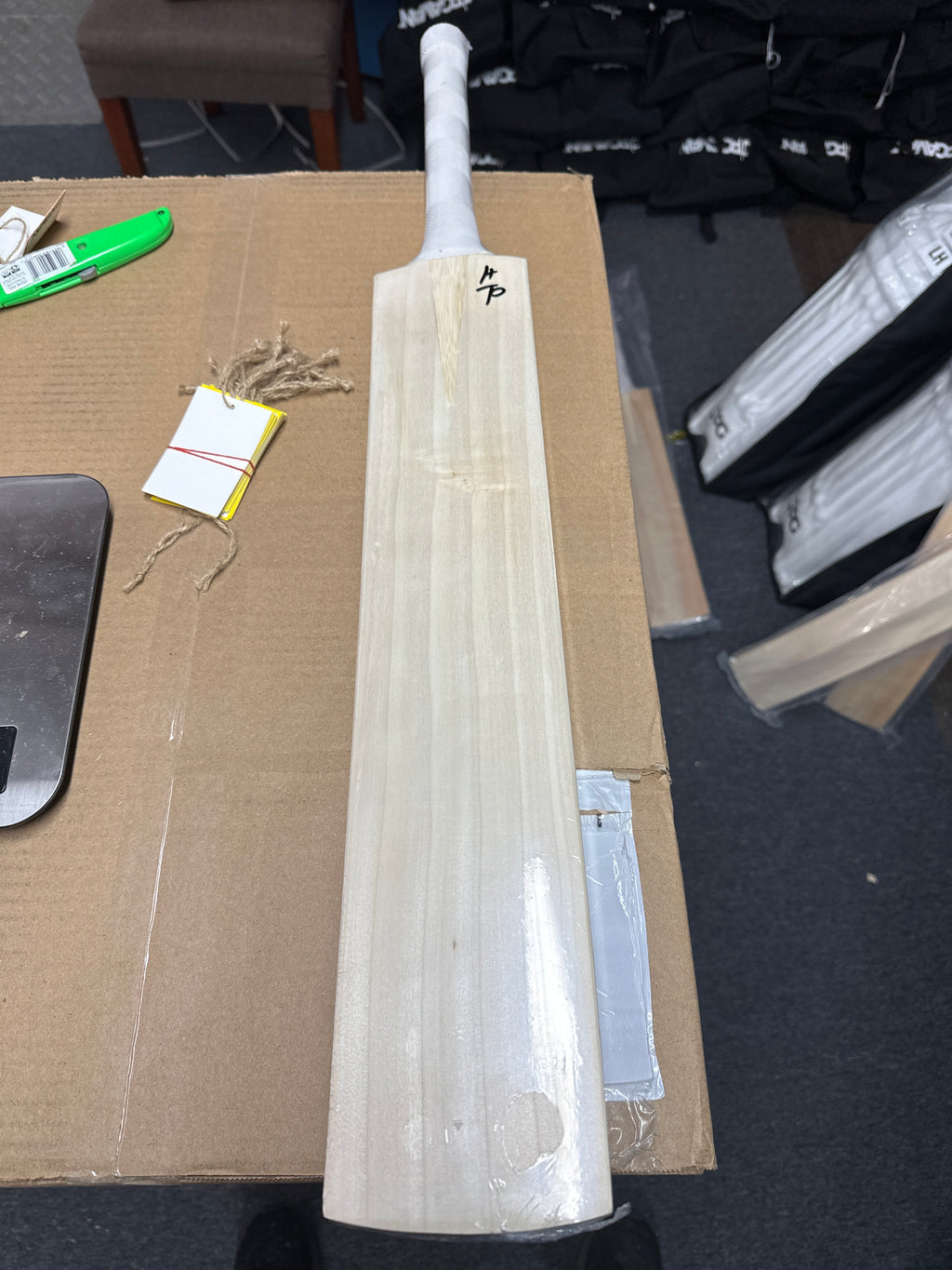 JPGavan Little Ripper+ G3 Cricket Bat - 69