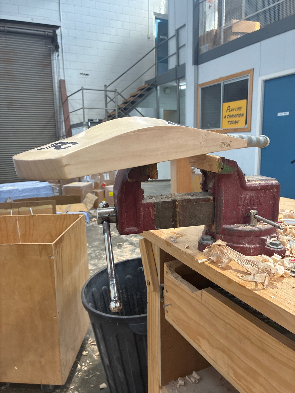 JPGavan Contra Cricket Bat - 268