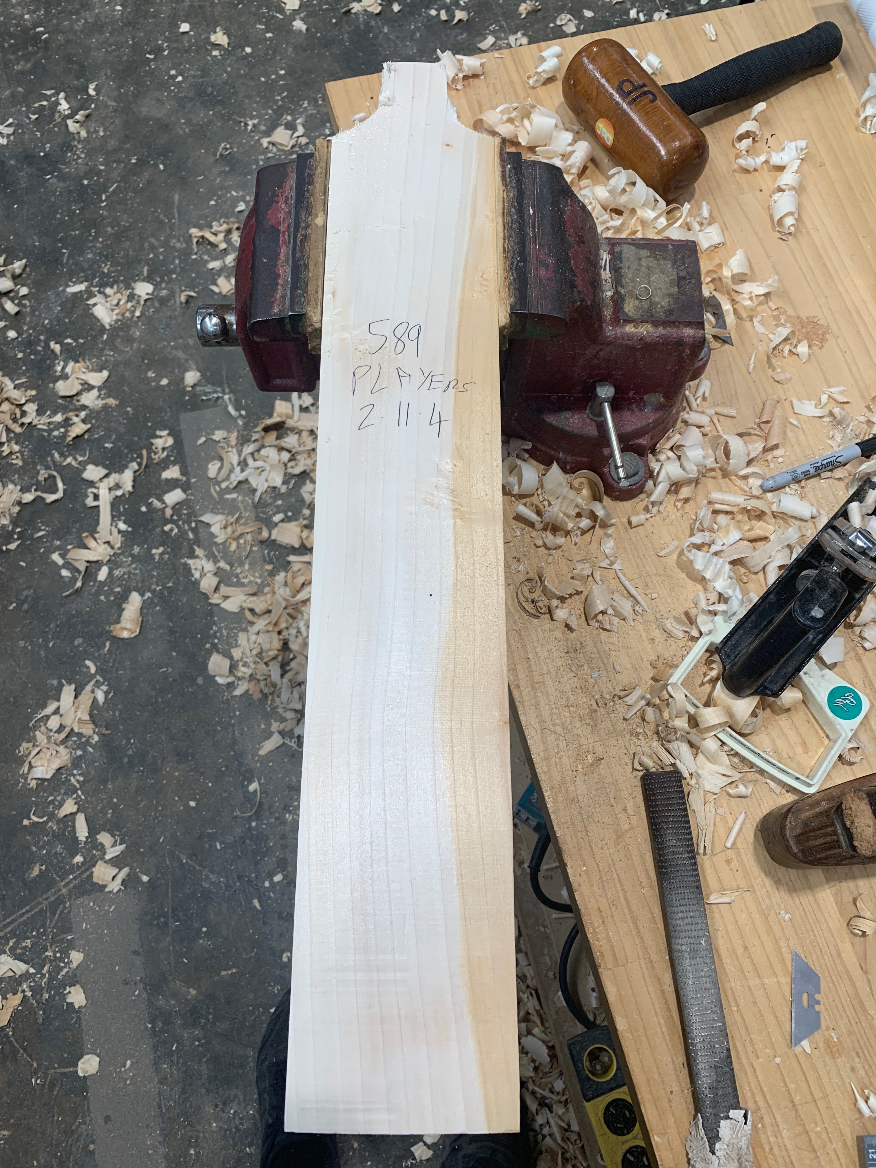 JPGavan Featherblade - 589