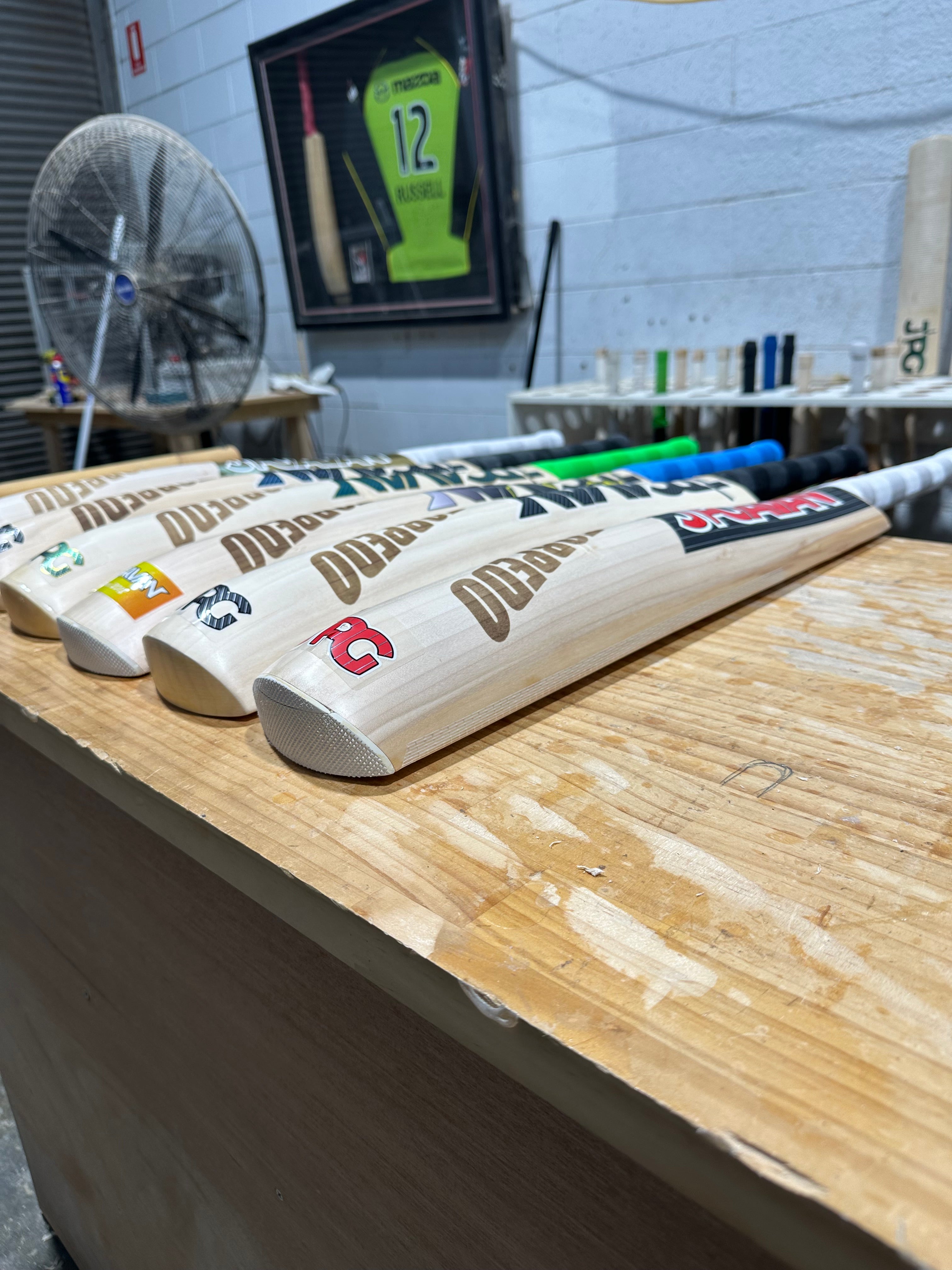 Custom JPGavan Torpedo Cricket Bat