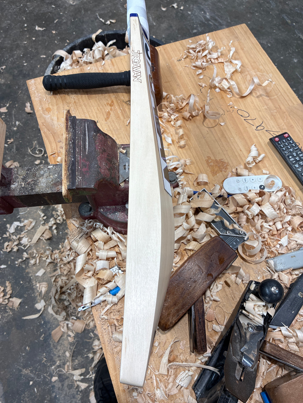 JPGavan Test Cricket Bat - Katie Mack Replica 1 of 2, photo 2