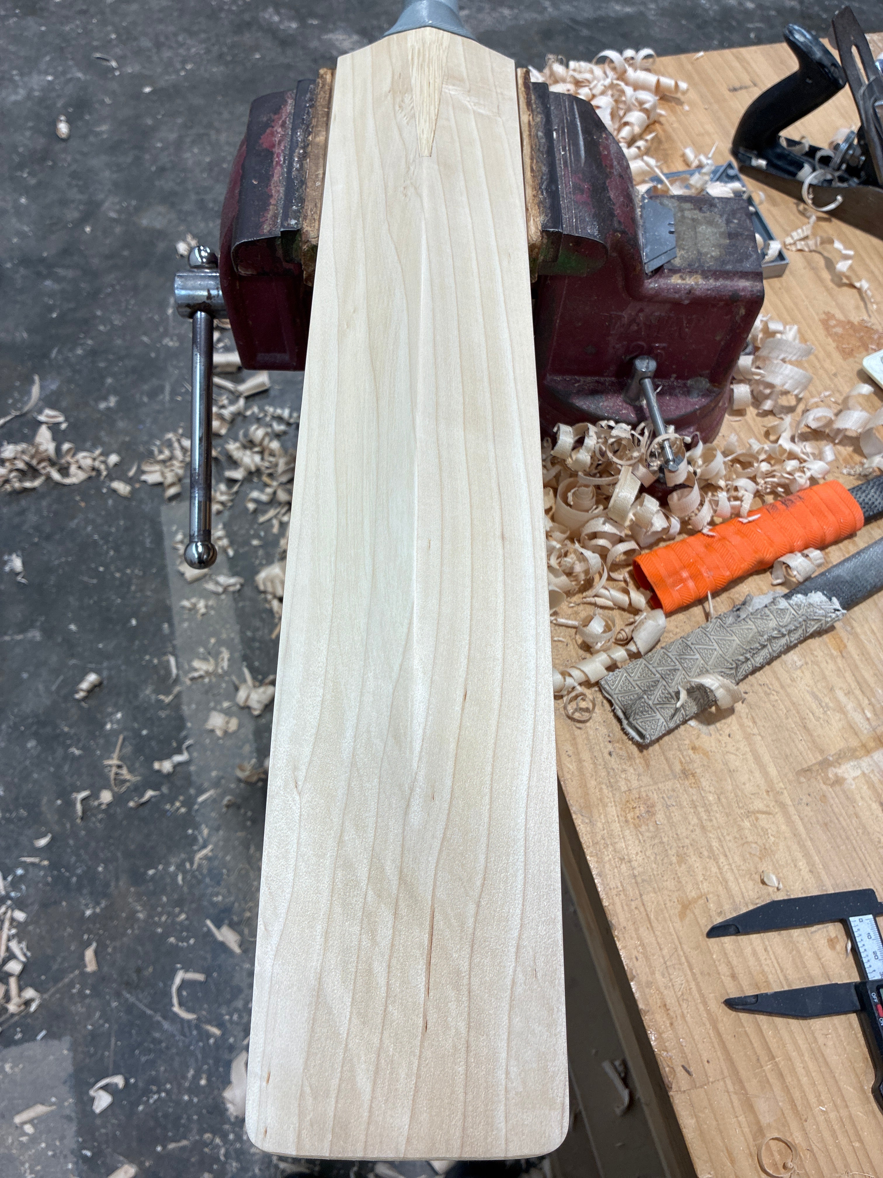 JPGavan Featherblade Cricket Bat - 332