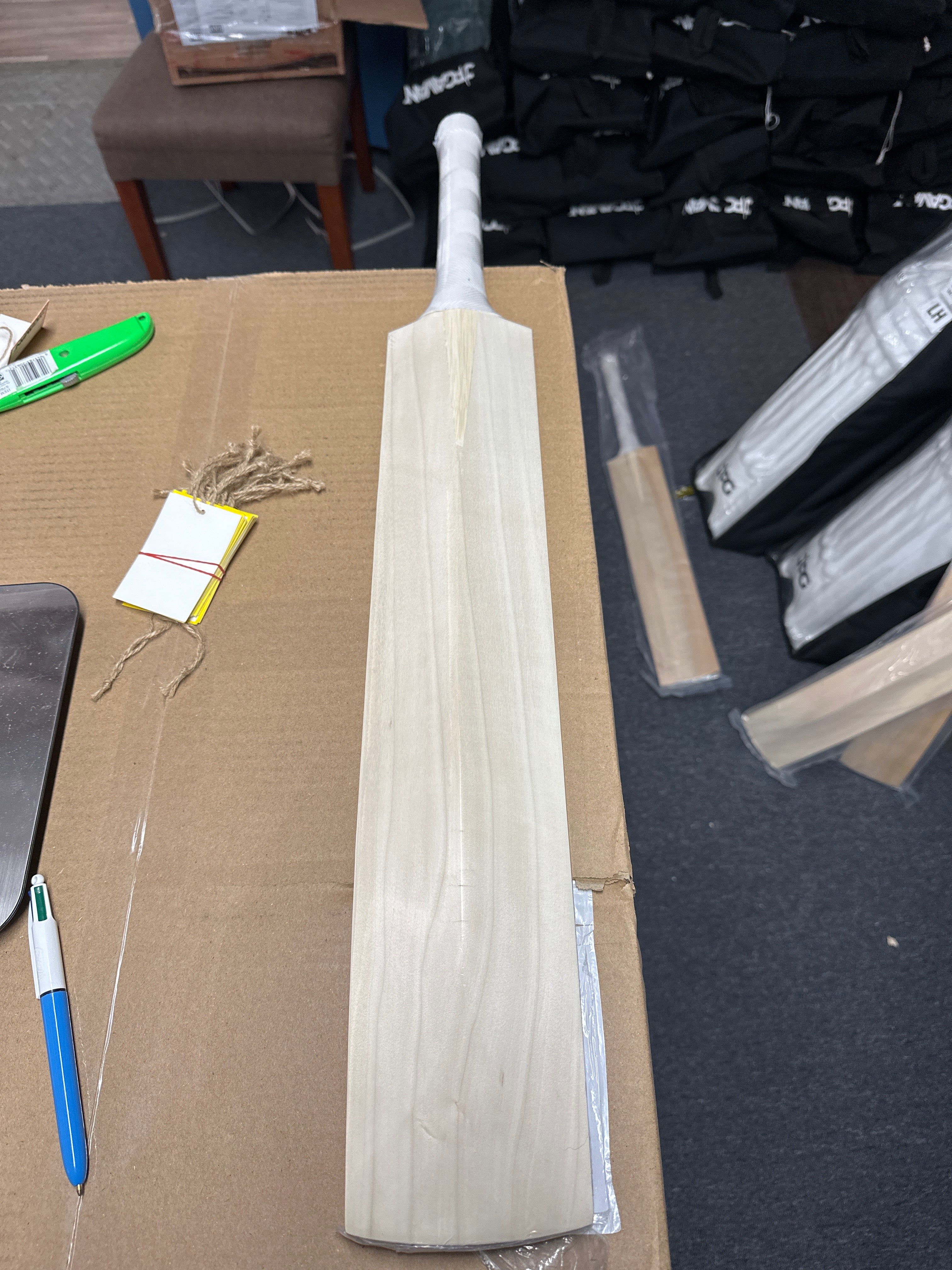 JPGavan Little Ripper+ G3 Cricket Bat - 69