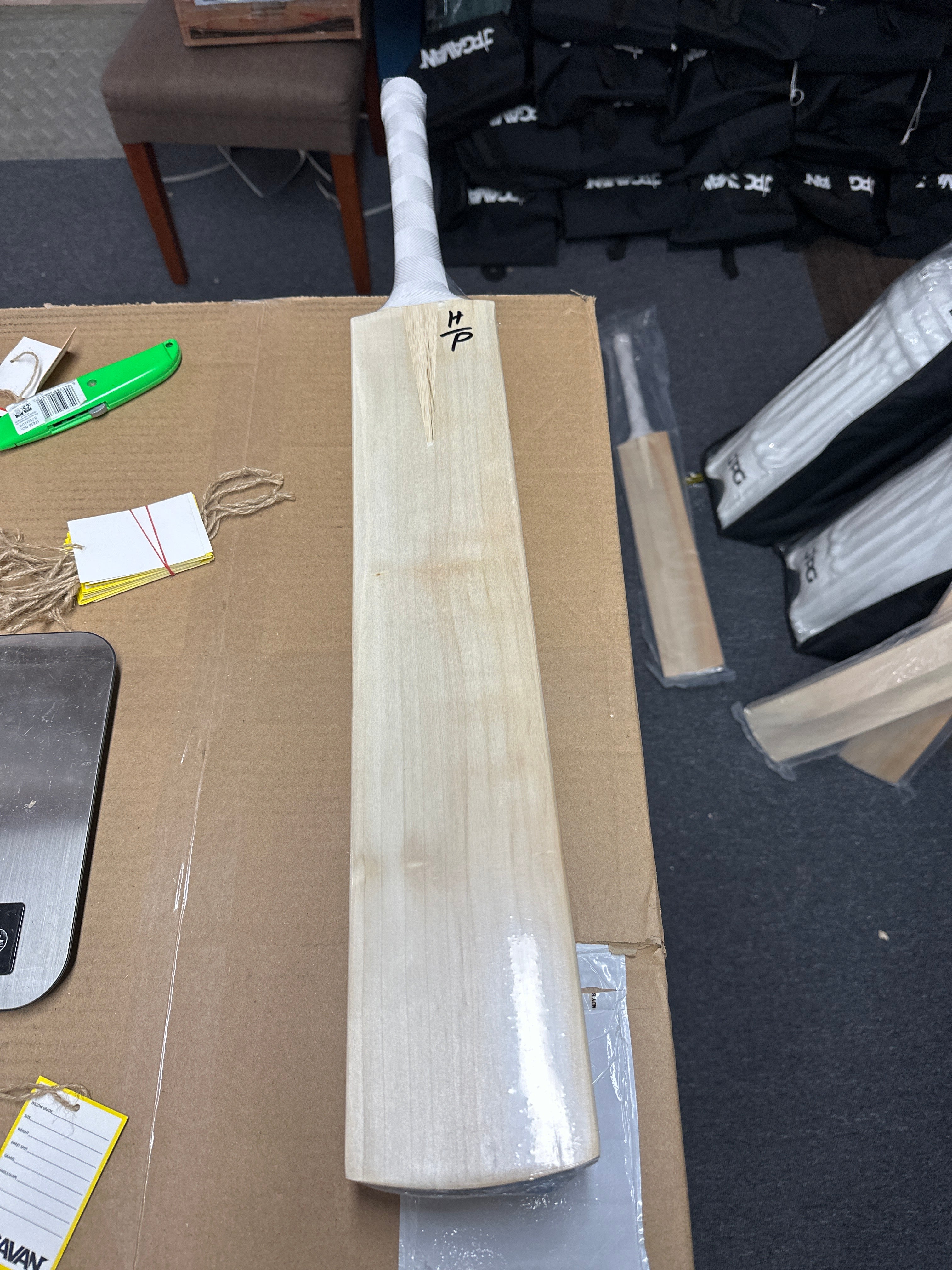 JPGavan Little Ripper+ G3 Cricket Bat - 65