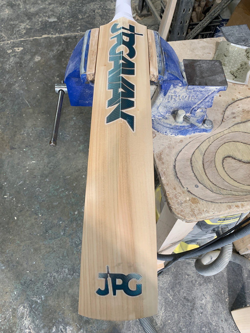 JPGavan Secret Willow Cricket Bat - 837