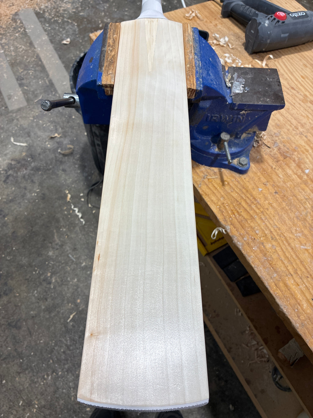 JPGavan Little Ripper+ G1 Cricket Bat - 57