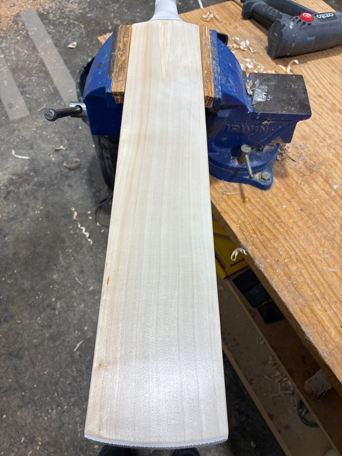 JPGavan Little Ripper+ G1 Cricket Bat - 57