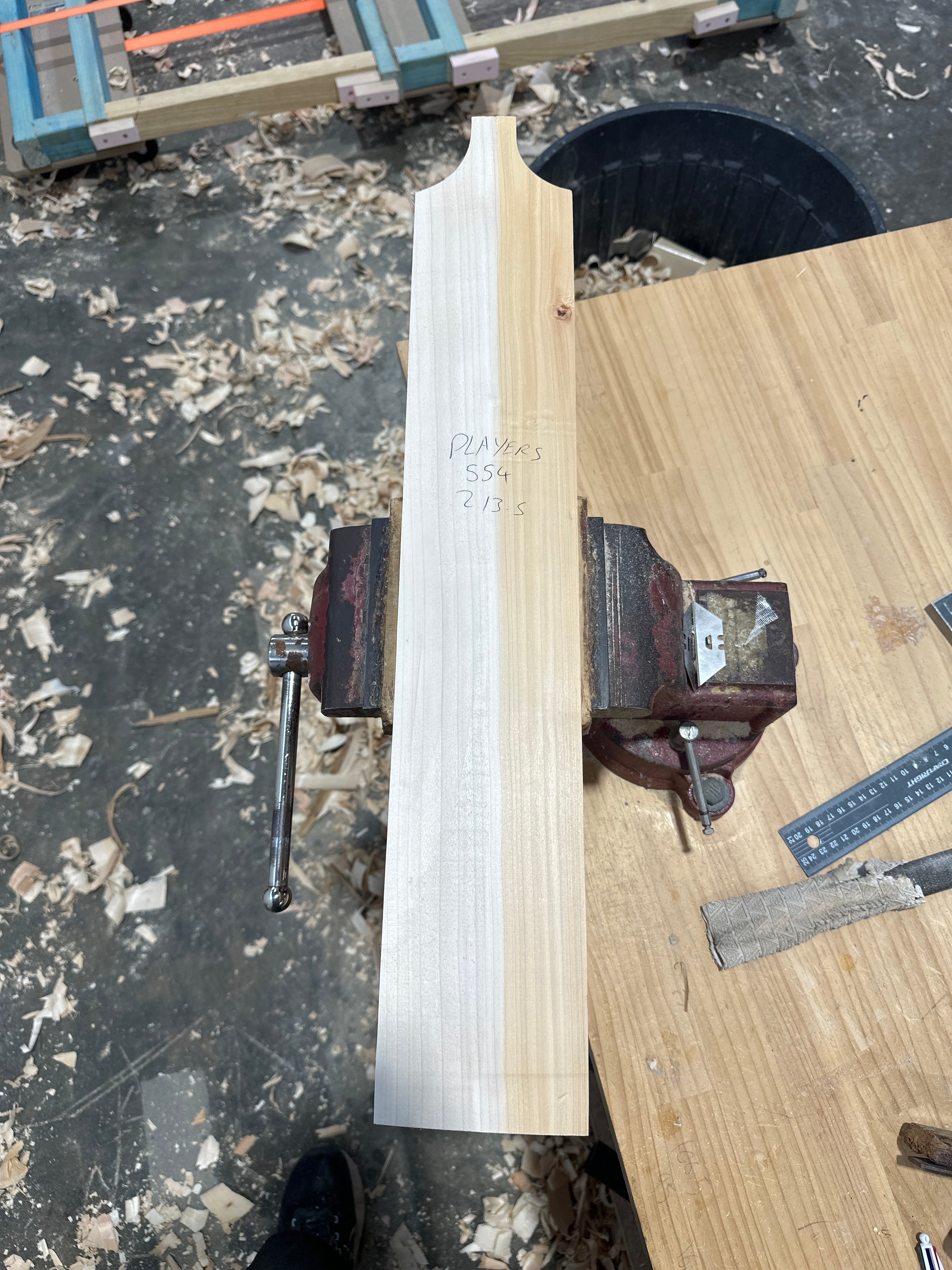 JPGavan Featherblade - 554