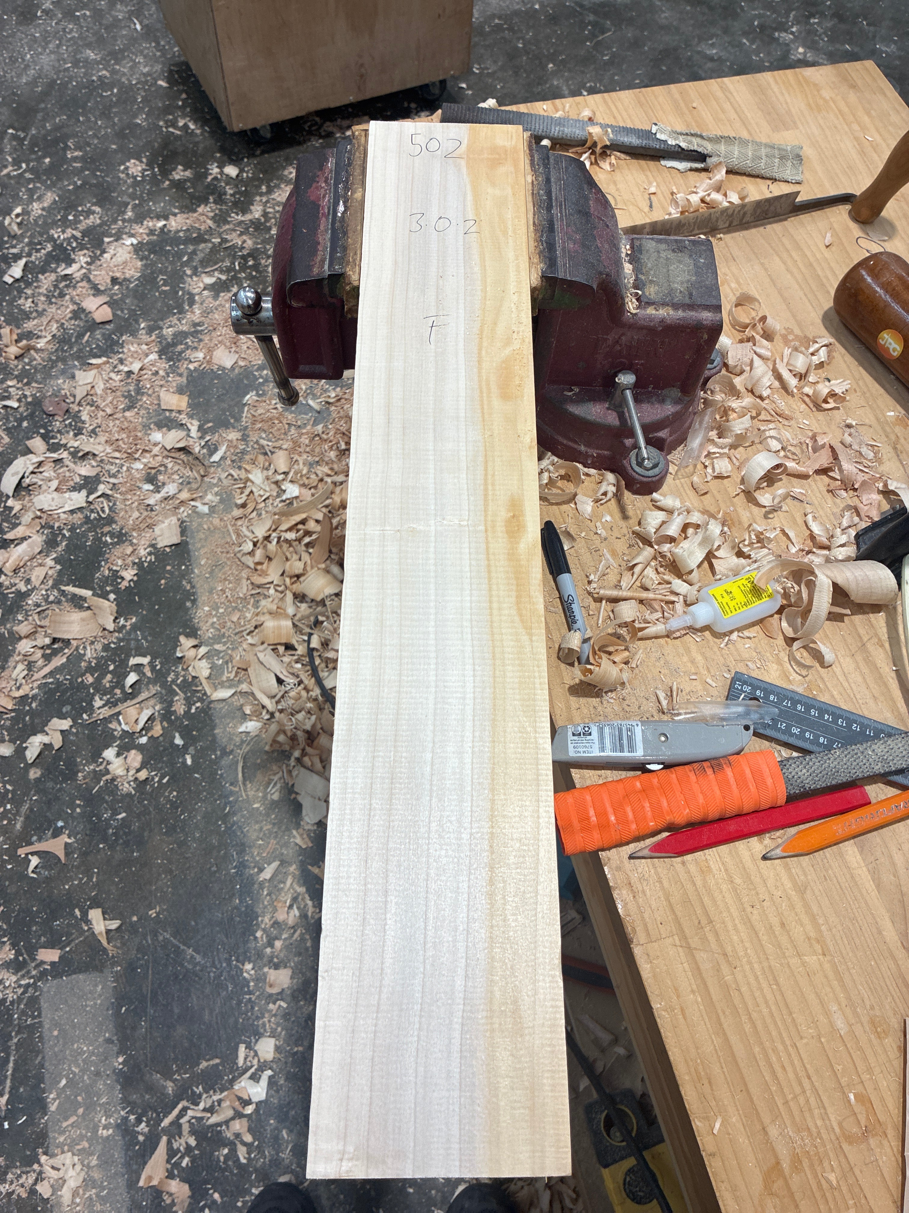 JPGavan Featherblade - 502