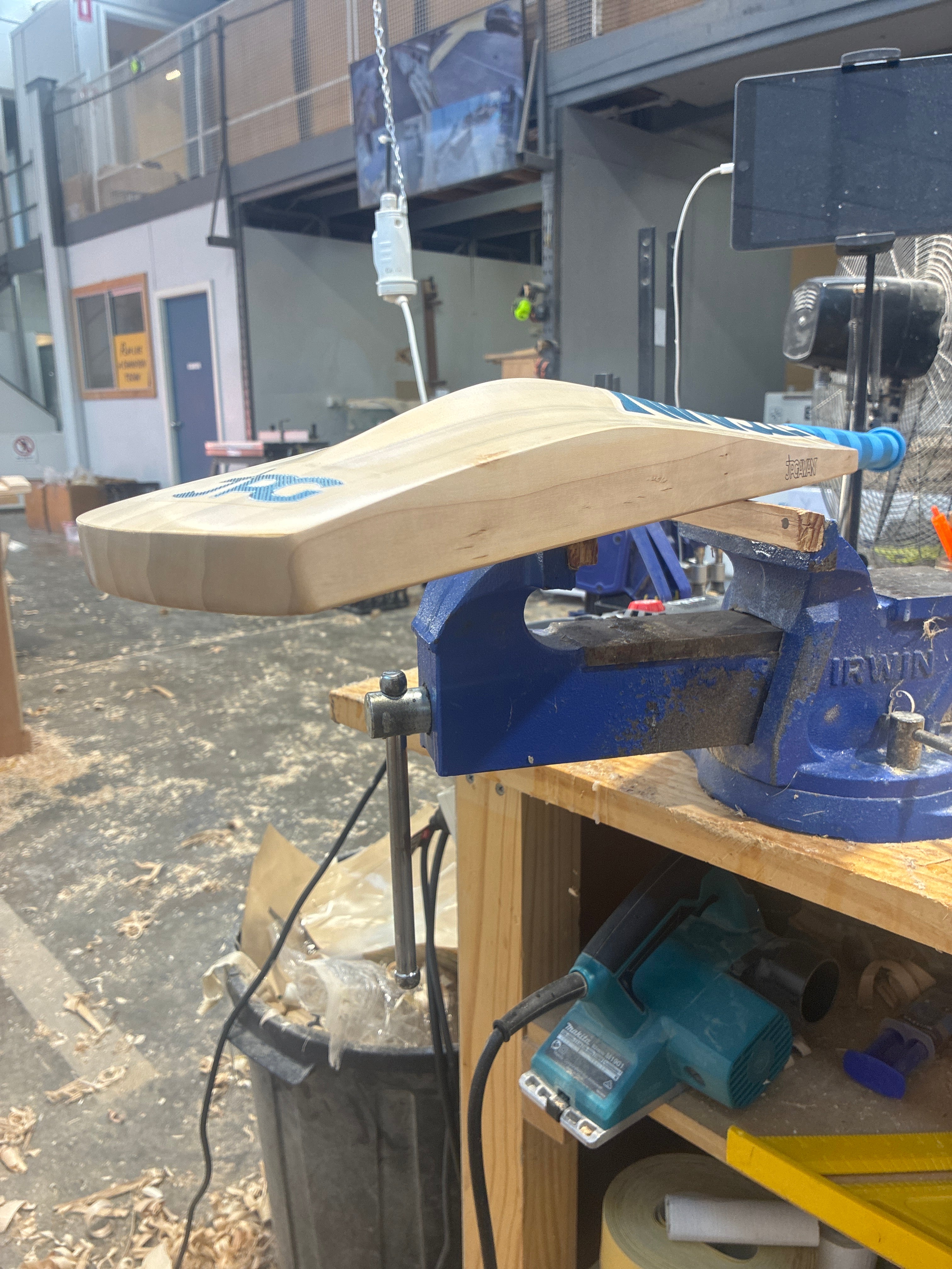 JPGavan Blue Cricket Bat - 252