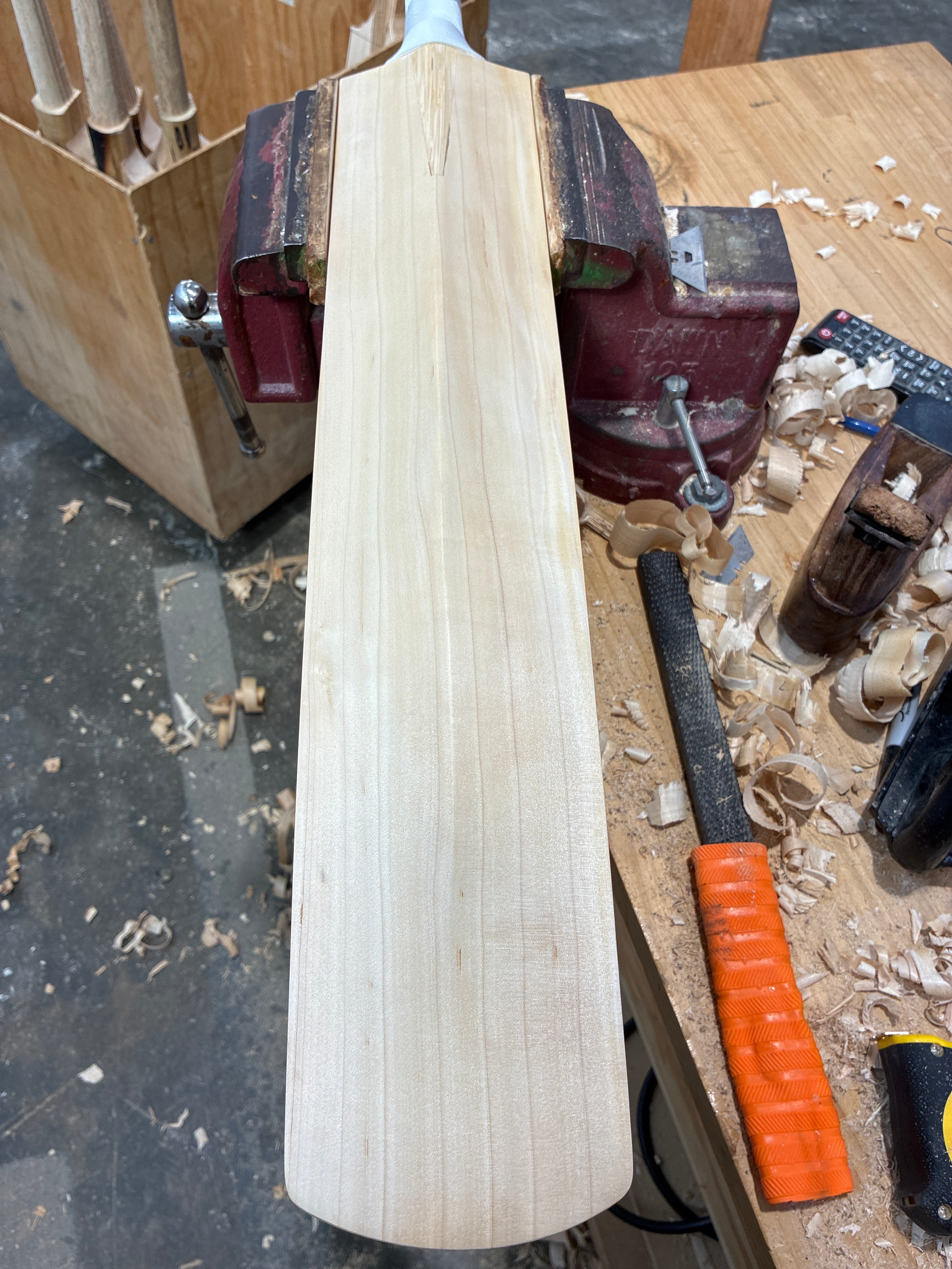 JPGavan Featherblade Cricket Bat - 398