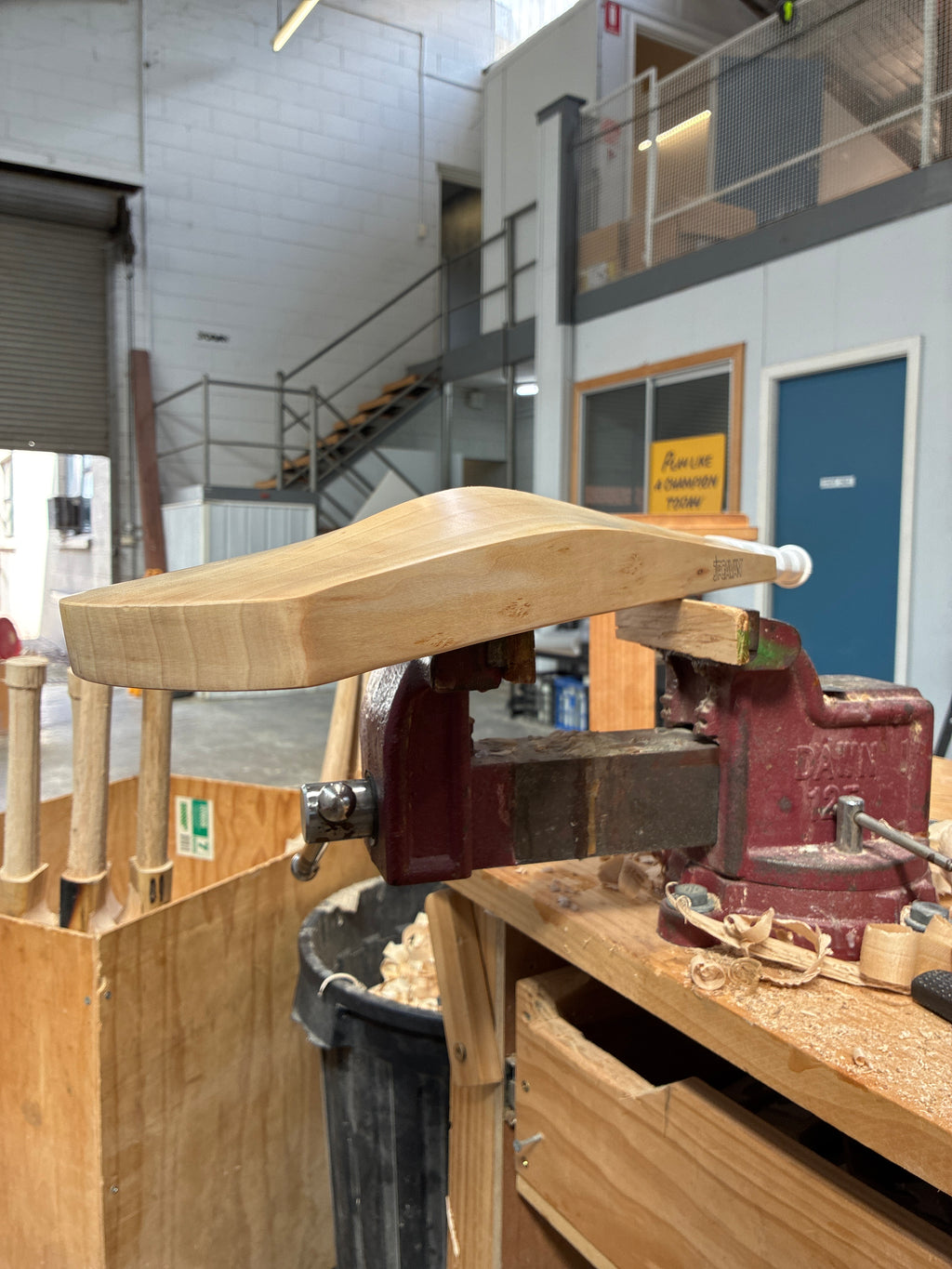 JPGavan Featherblade Cricket Bat - 398