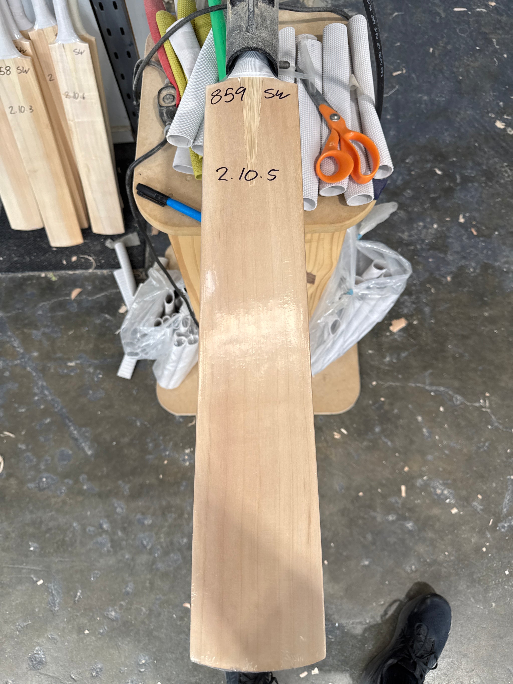 JPGavan Secret Willow Cricket Bat - 859