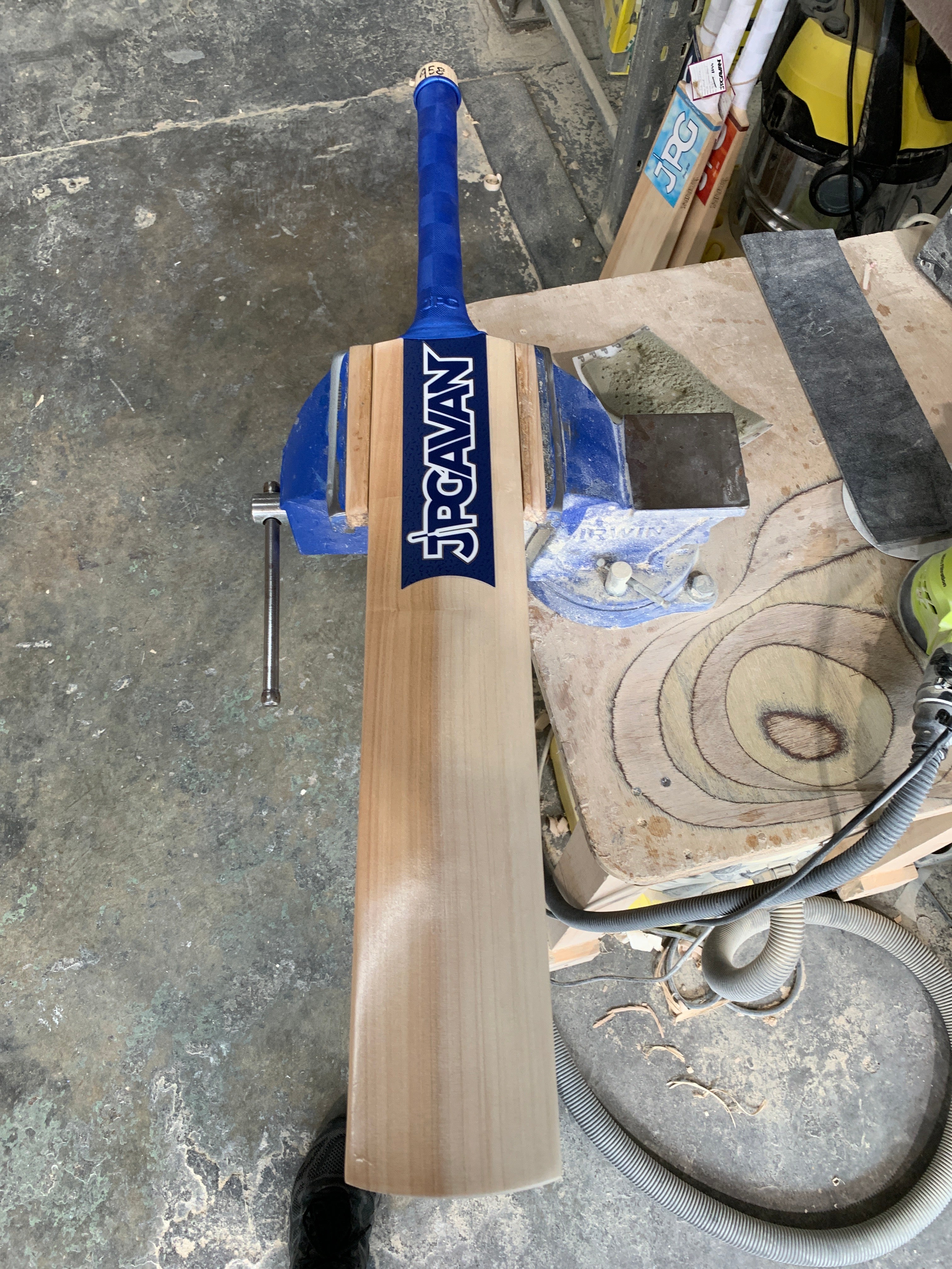 JPGavan Secret Willow Cricket Bat - 958