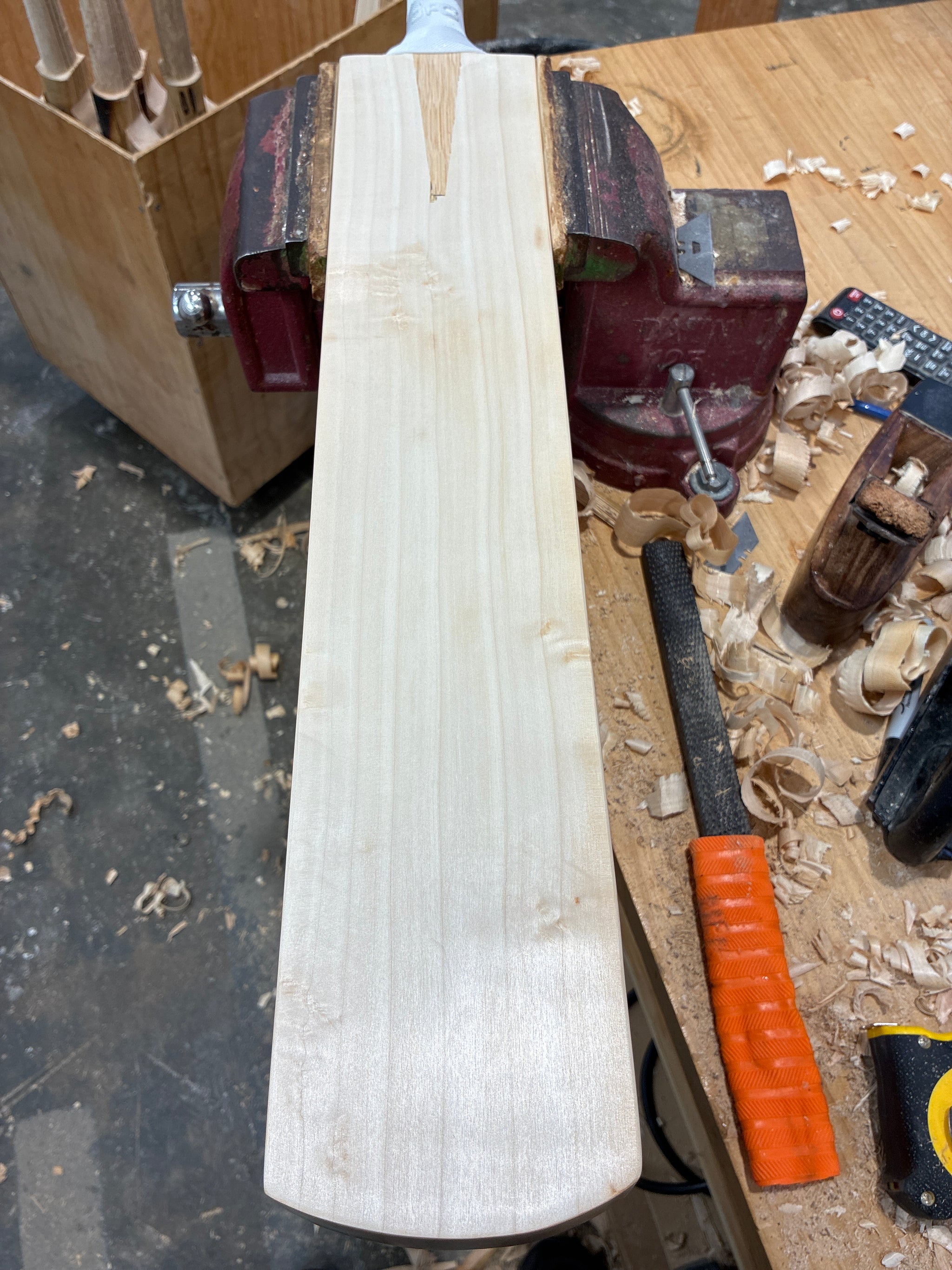 JPGavan Featherblade Cricket Bat - 397