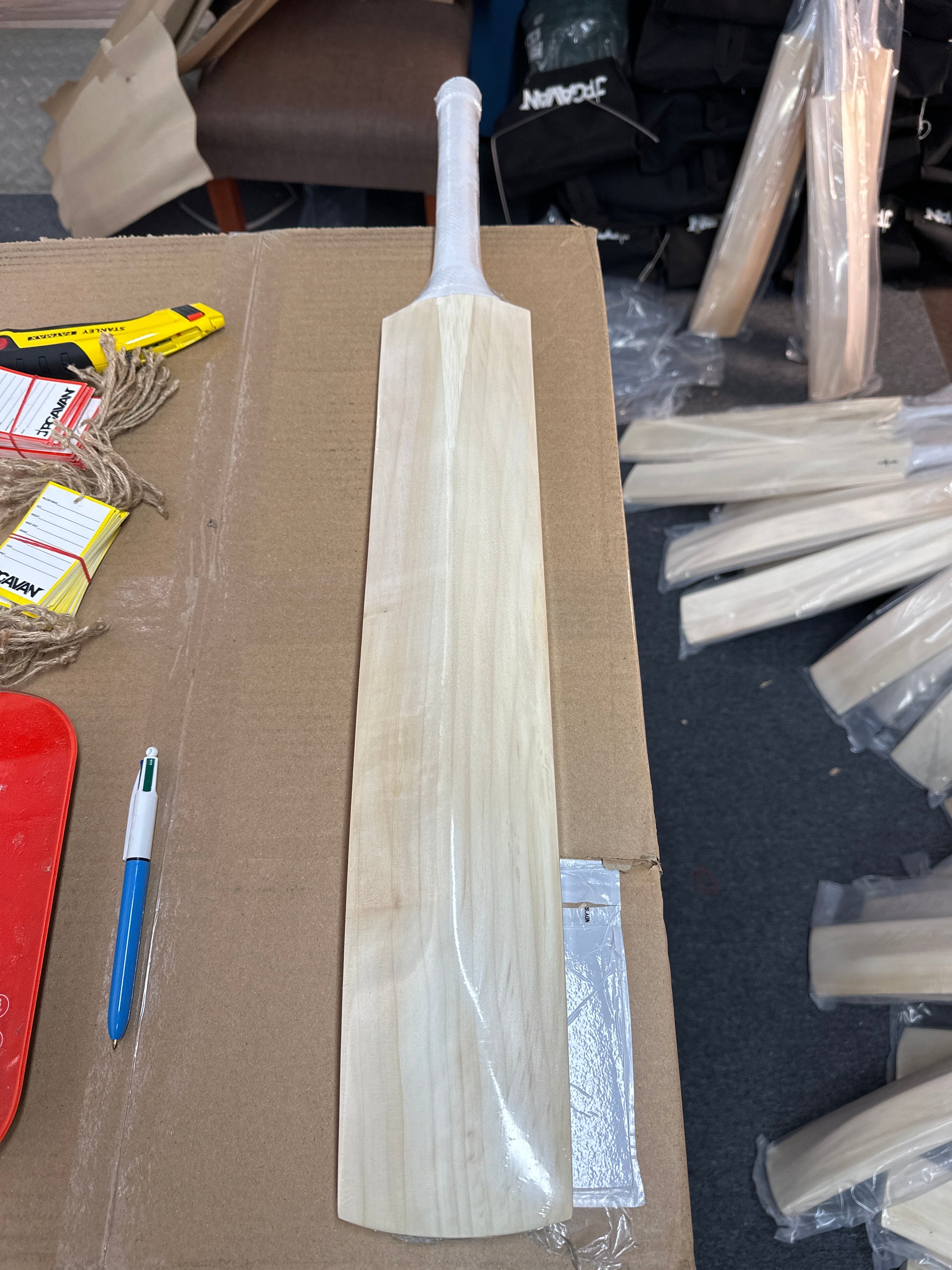 JPGavan Little Ripper+ G3 Cricket Bat - 105