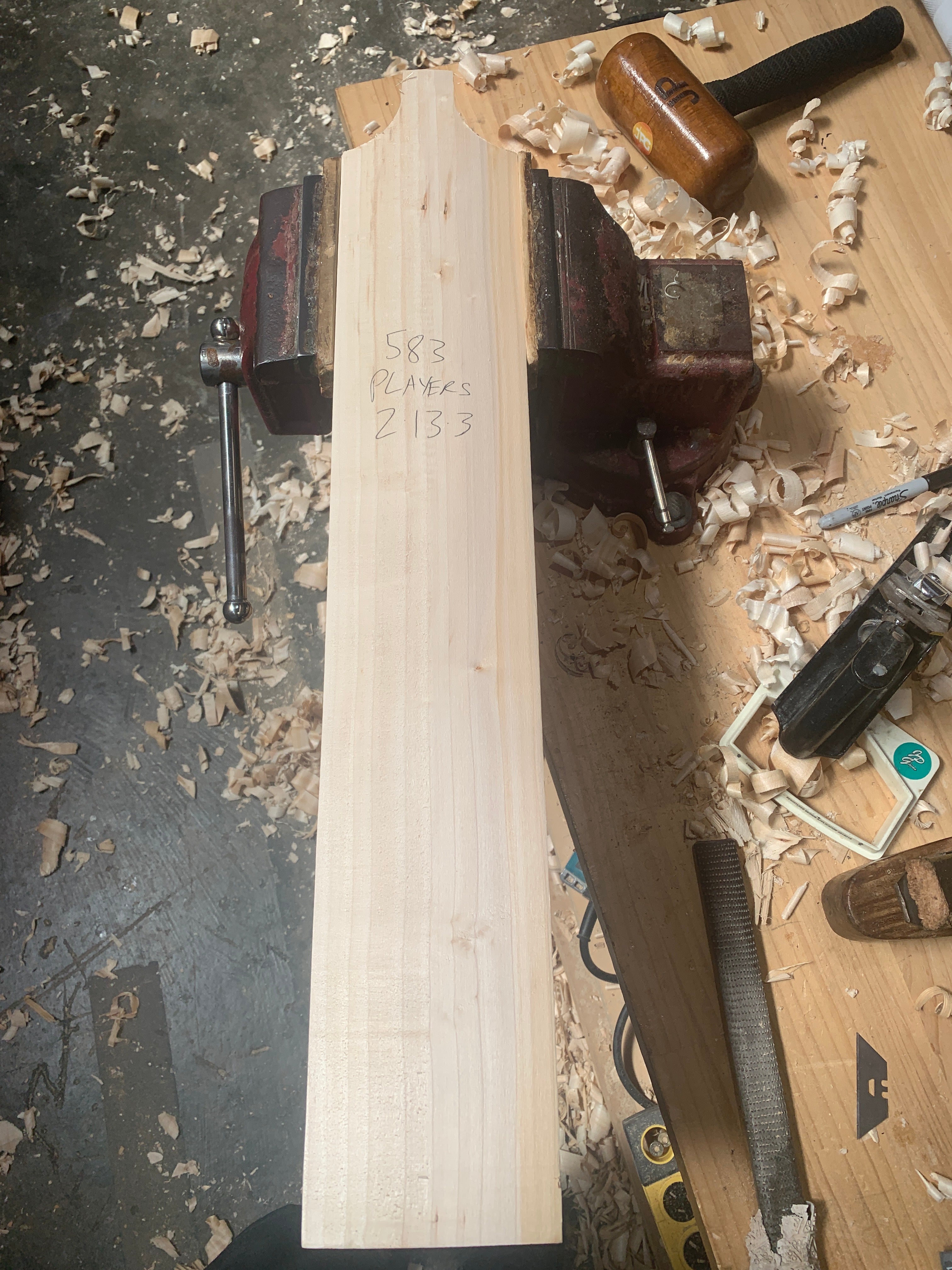 JPGavan Featherblade - 583