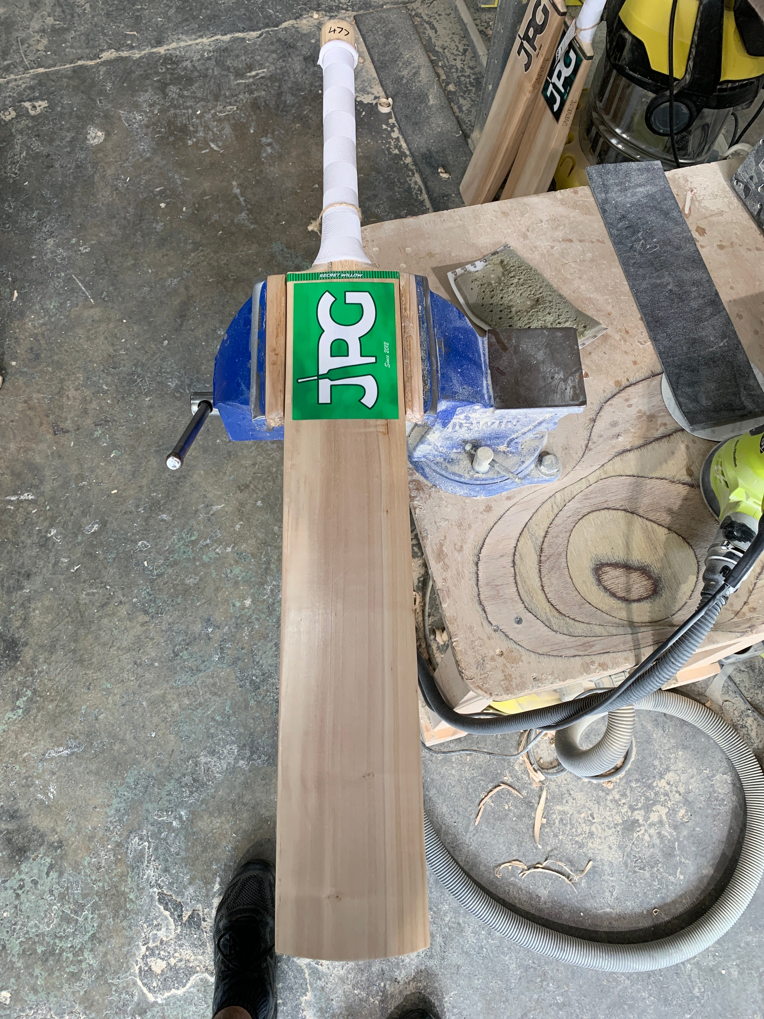 JPGavan Secret Willow Cricket Bat - 477