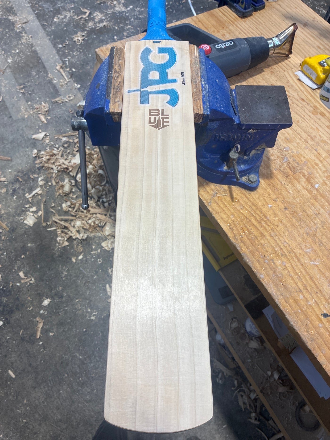 JPGavan Blue Cricket Bat - 252