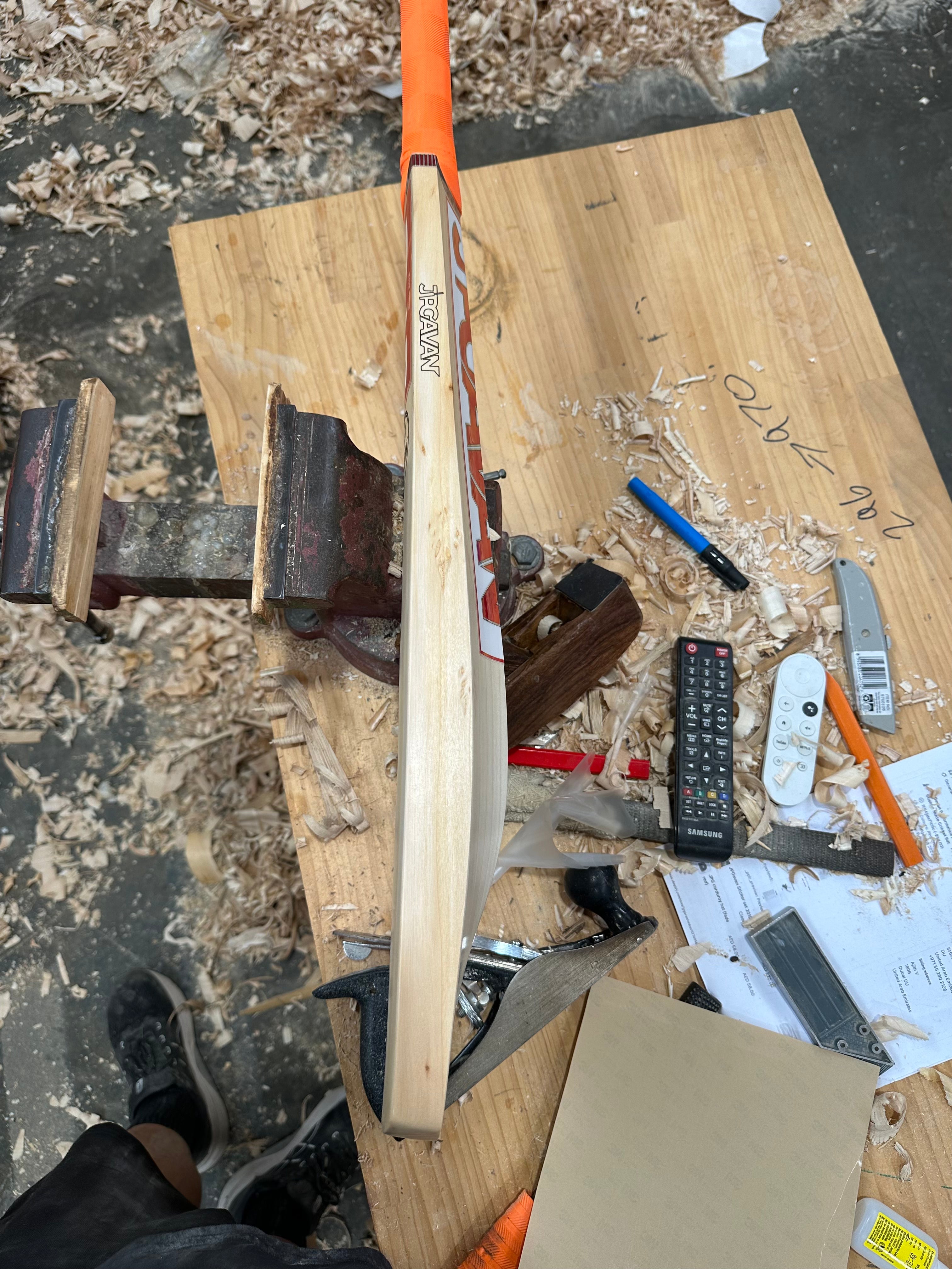 JPGavan Dutch Willow G3 Cricket Bat - 258