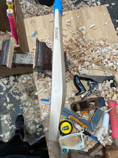 JPGavan Featherblade Cricket Bat - 047