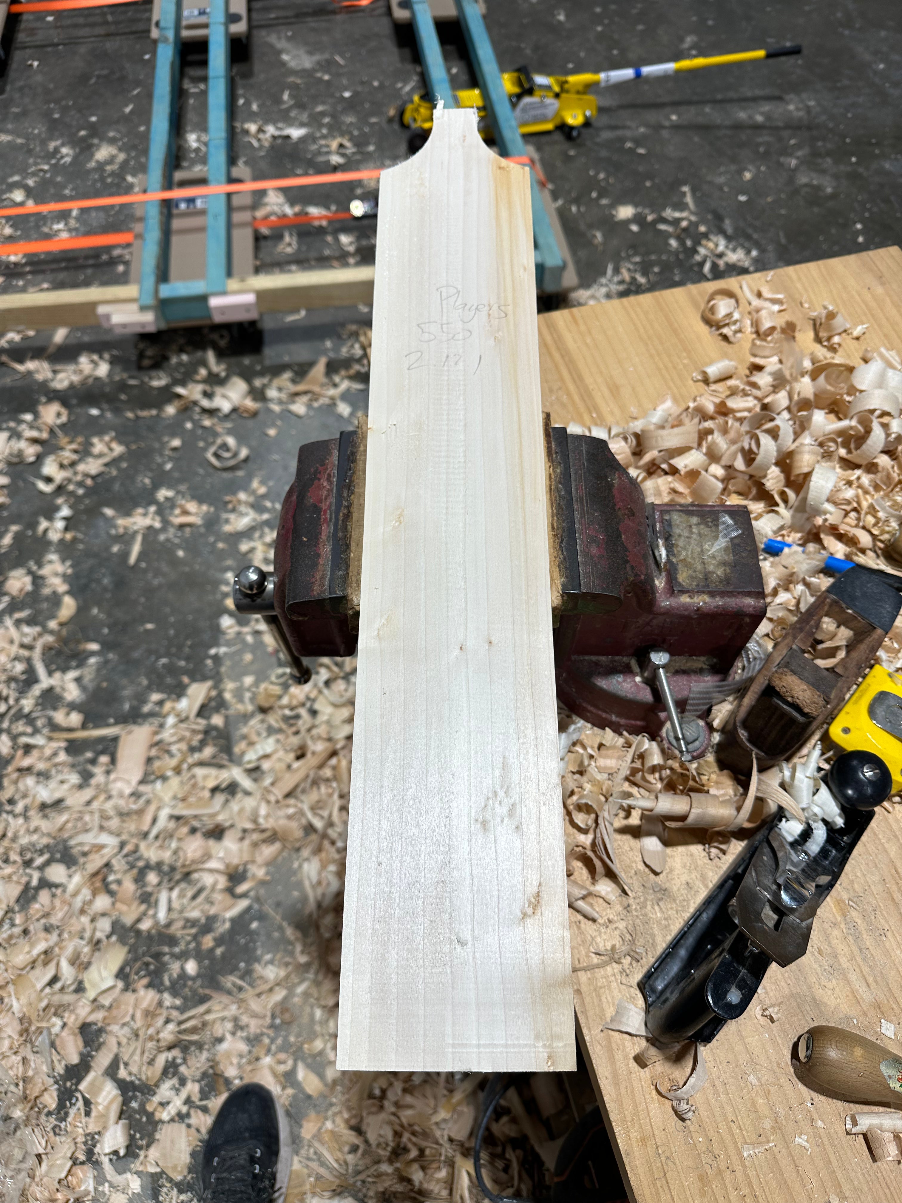 JPGavan Featherblade - 550