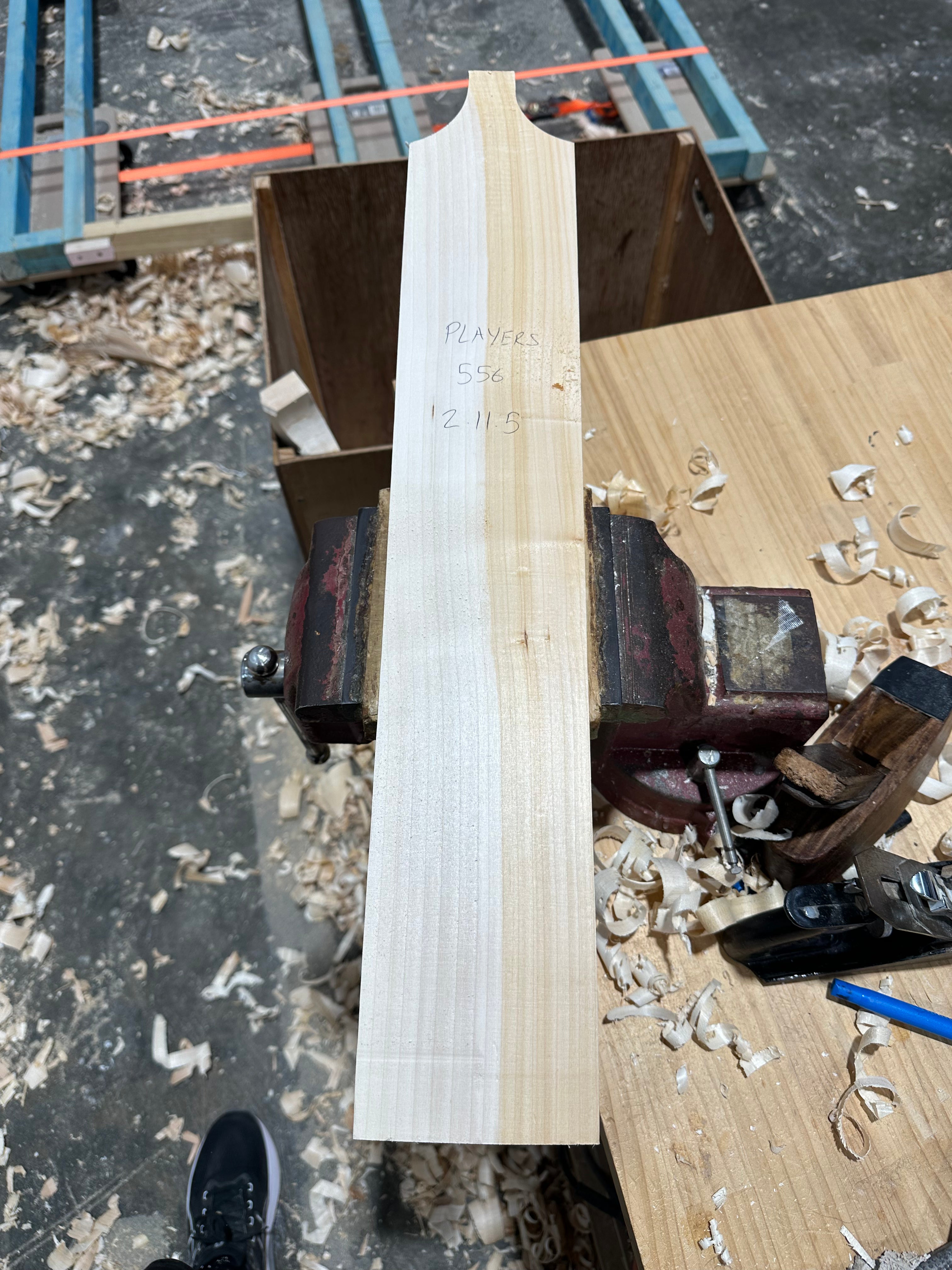 JPGavan Featherblade - 556