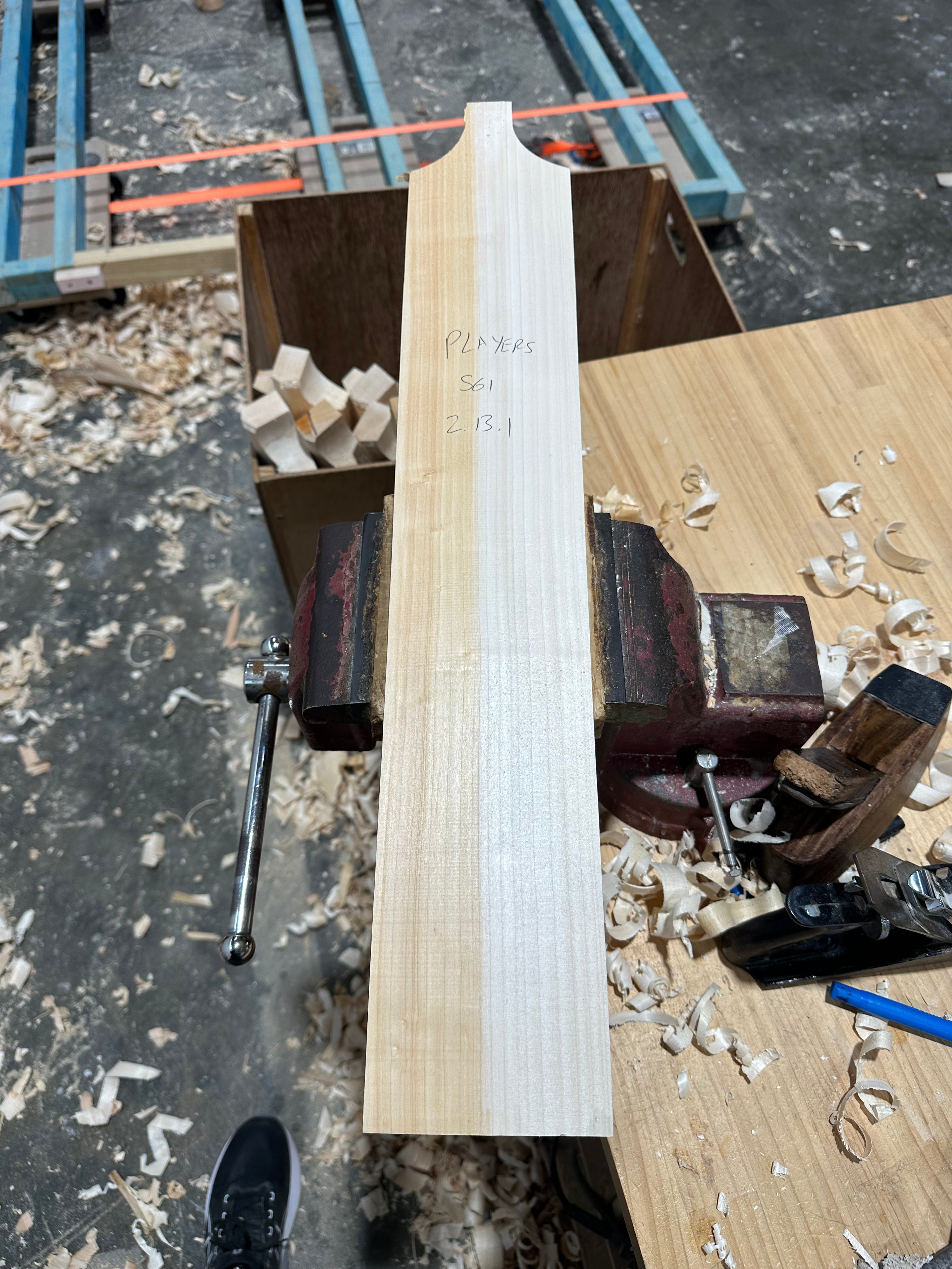 JPGavan Featherblade - 561