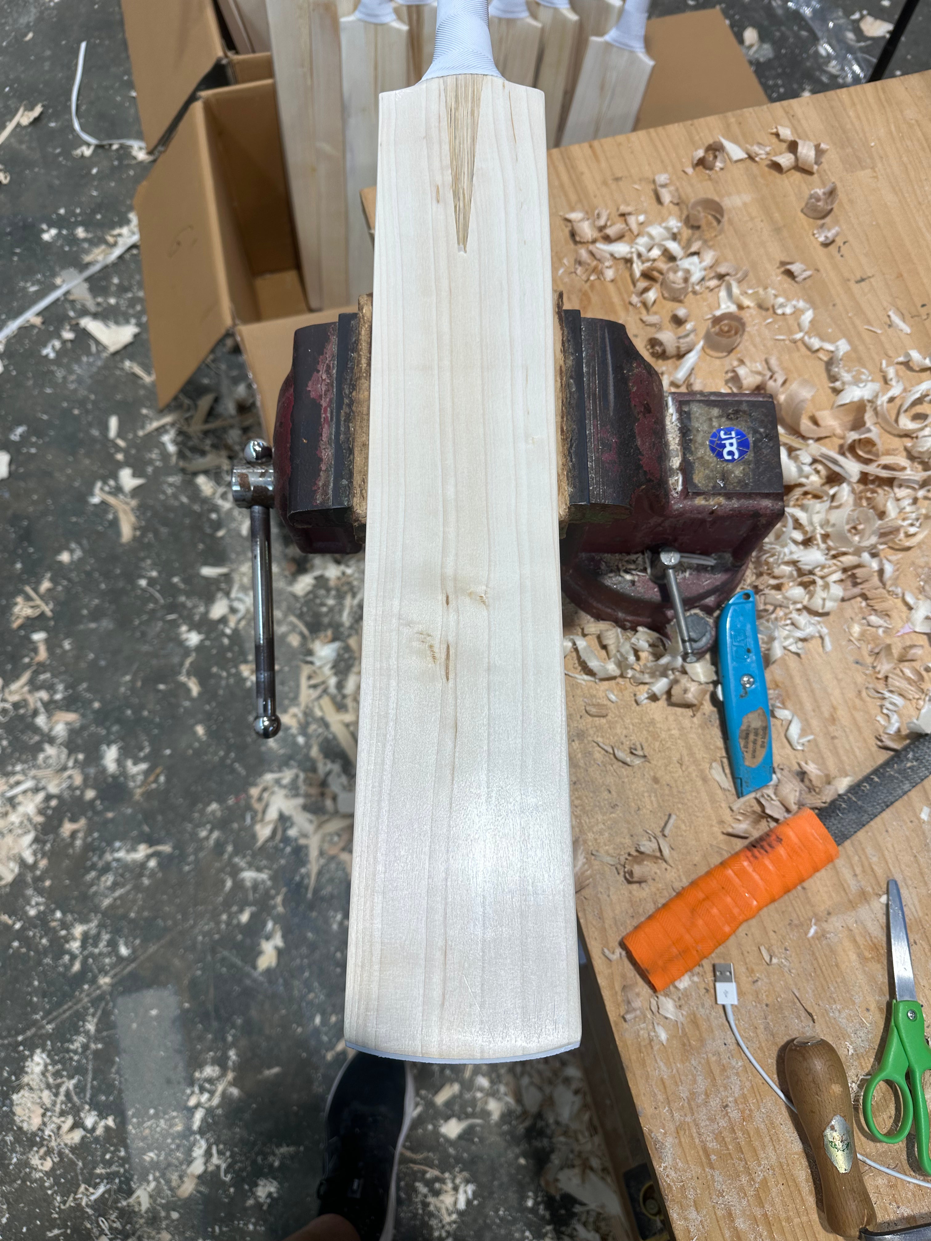 JPGavan Little Ripper+ G3 junior cricket bat A92, Small Mens