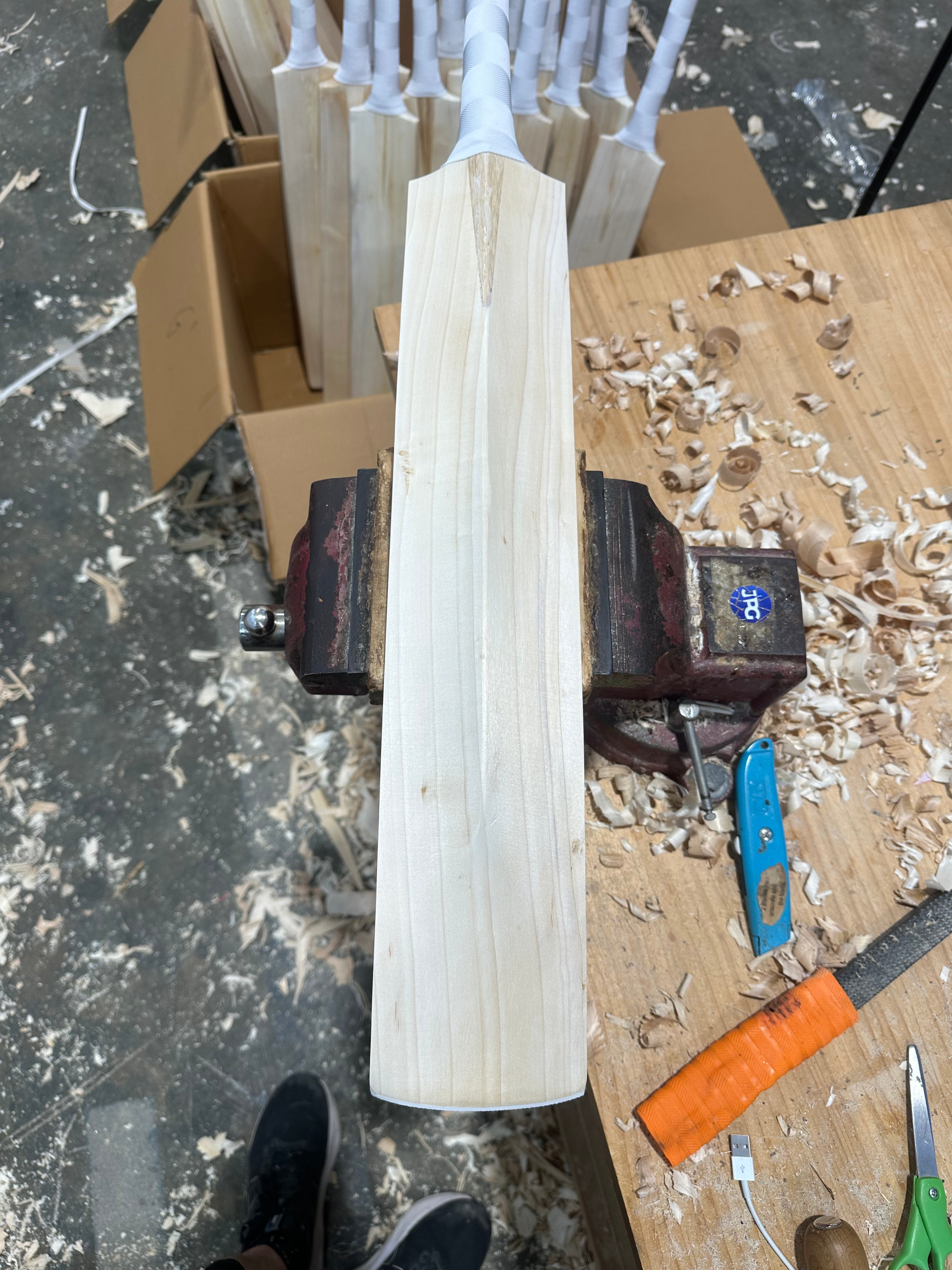 JPGavan Little Ripper+ G3 junior cricket bat A92, Small Mens