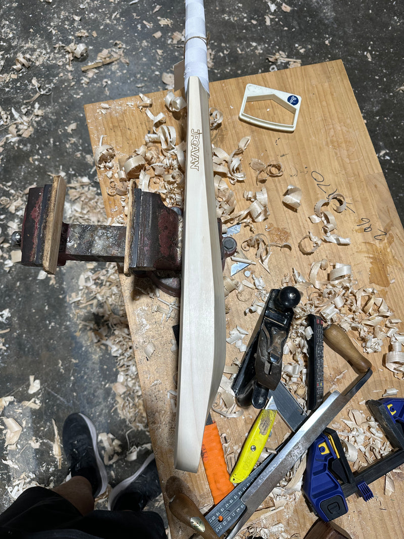 JPGavan Featherblade Cricket Bat - 401