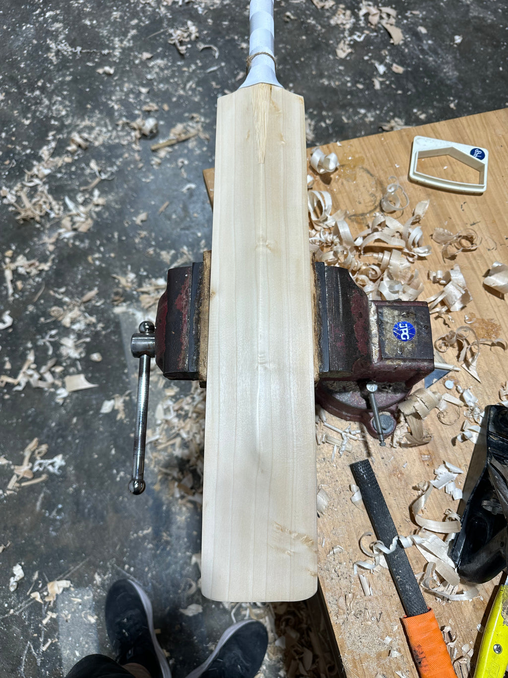 JPGavan Featherblade Cricket Bat - 400
