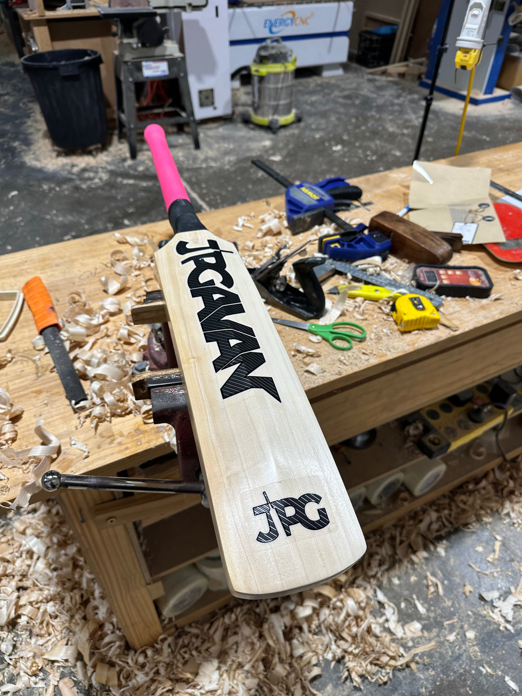 JPGavan Limited Edition Cricket Bat - 550