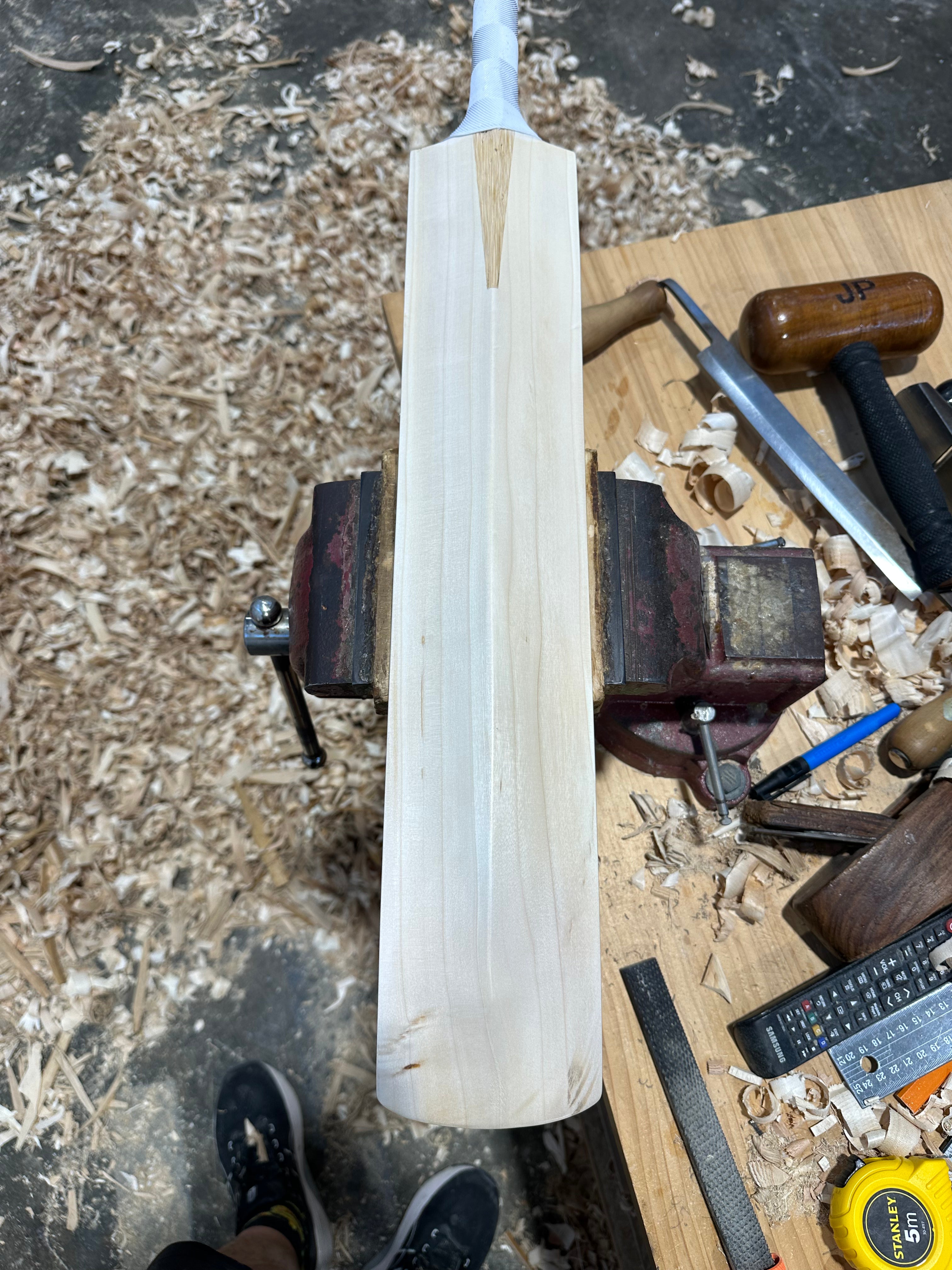 JPGavan Test Cricket Bat - 210