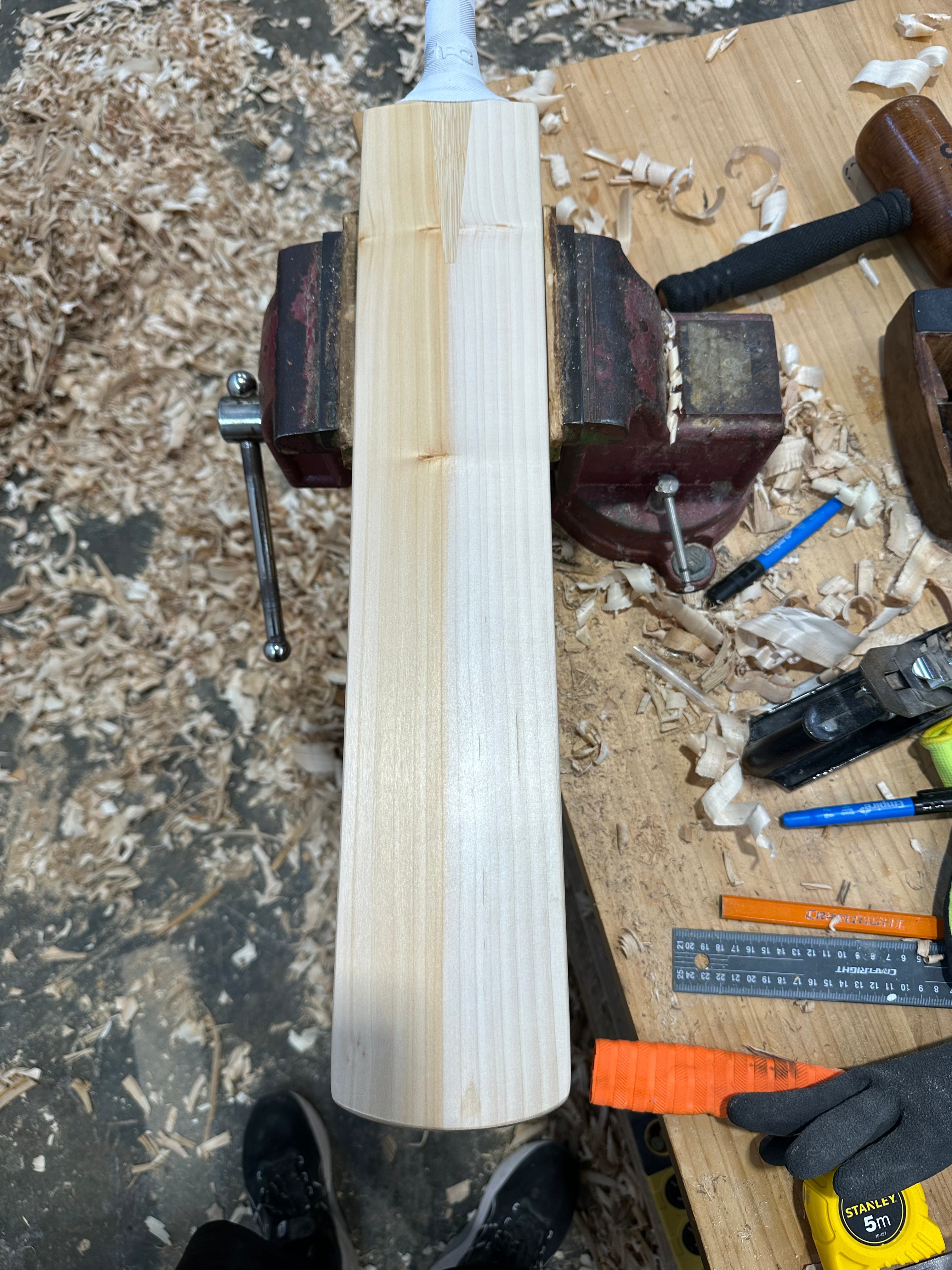 JPGavan Featherblade Cricket Bat - 227