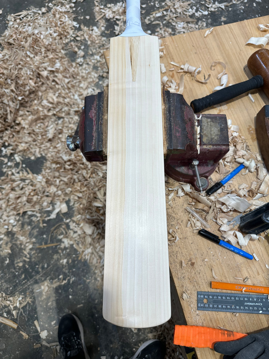 JPGavan Featherblade Cricket Bat - 228