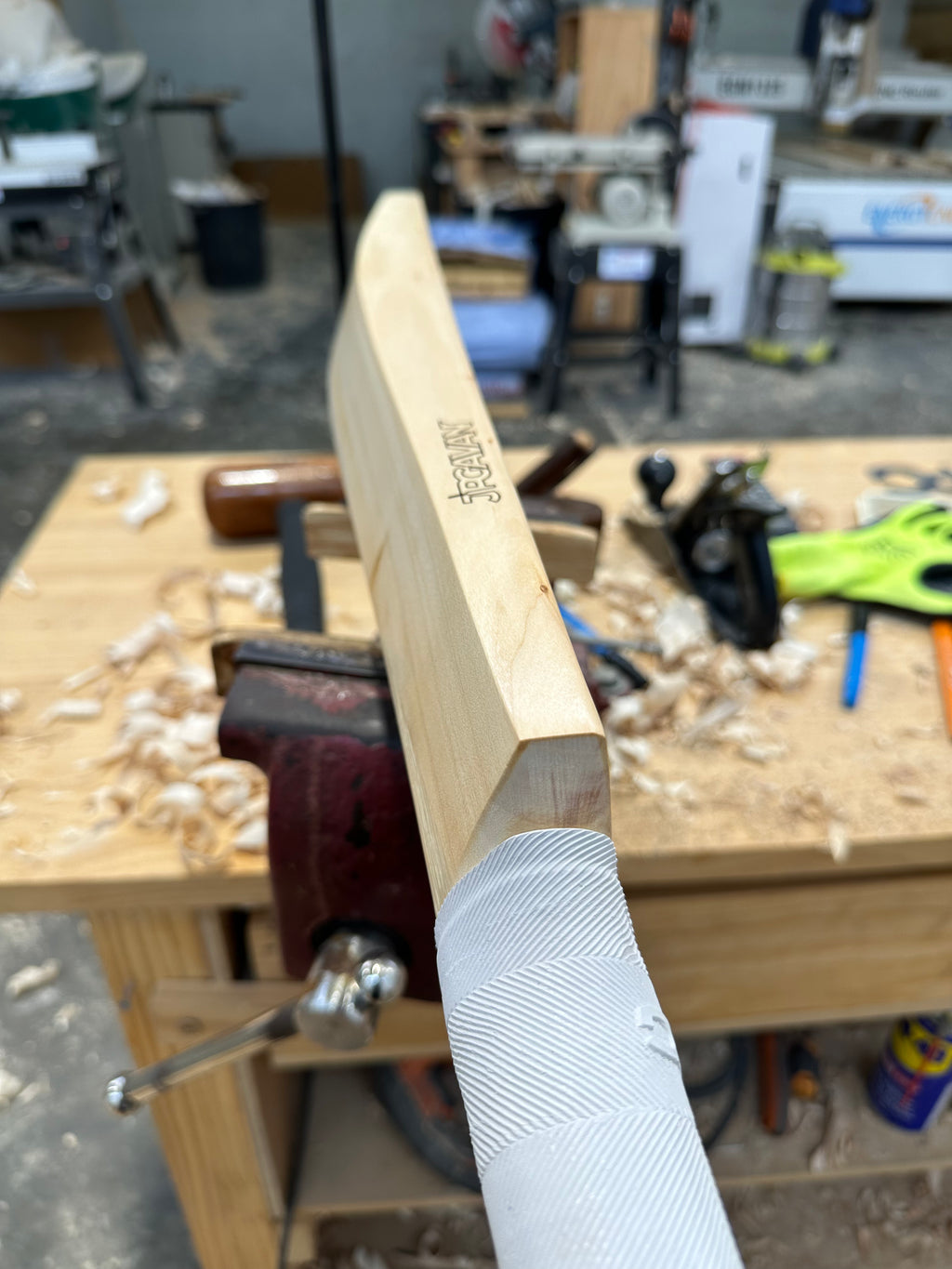 JPGavan Featherblade Cricket Bat - 230