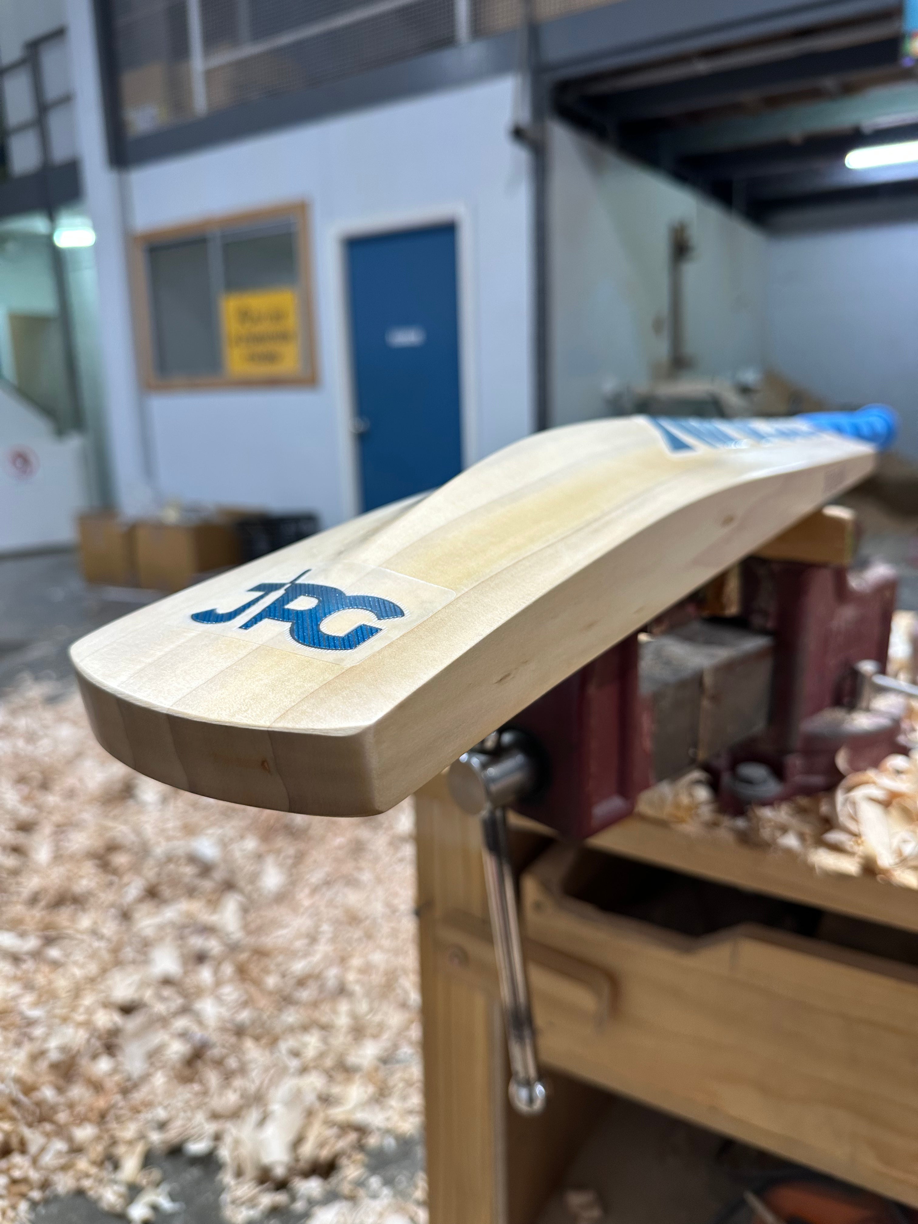 JPGavan Blue Cricket Bat - 239