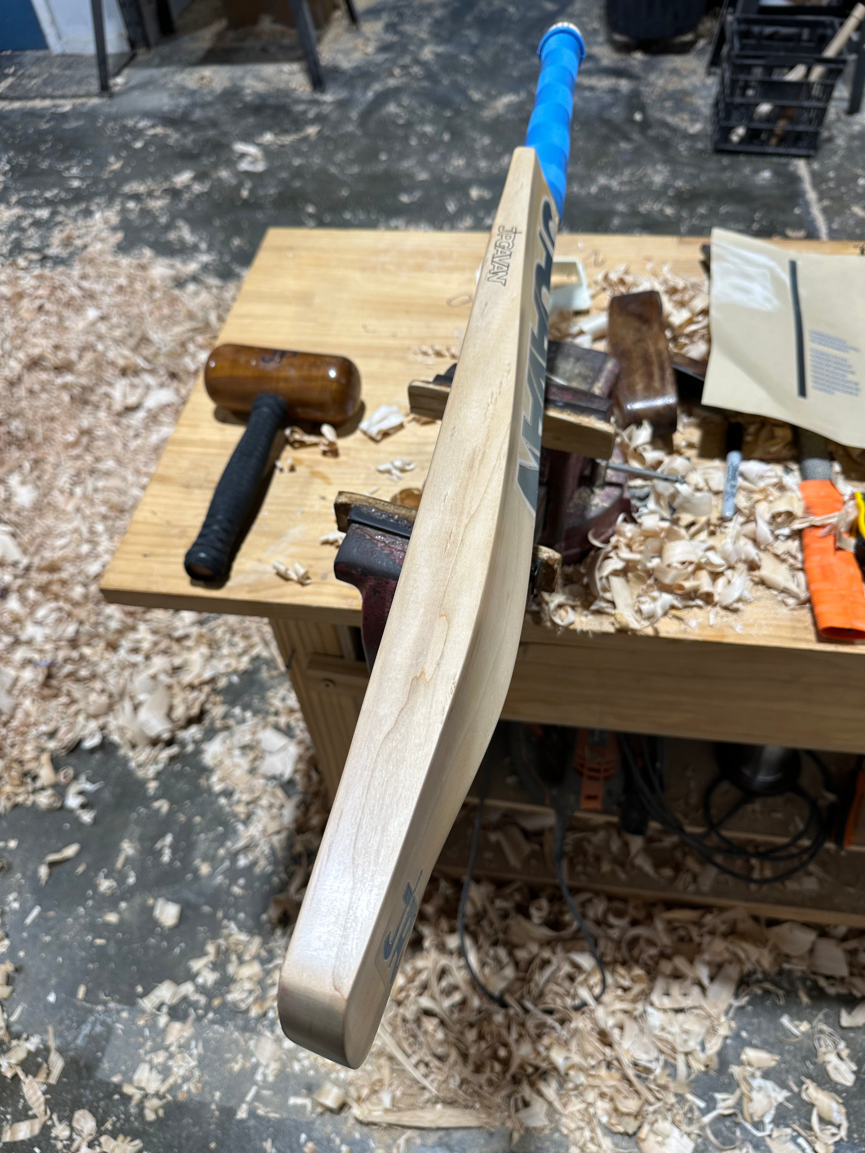 JPGavan Blue Cricket Bat - 240