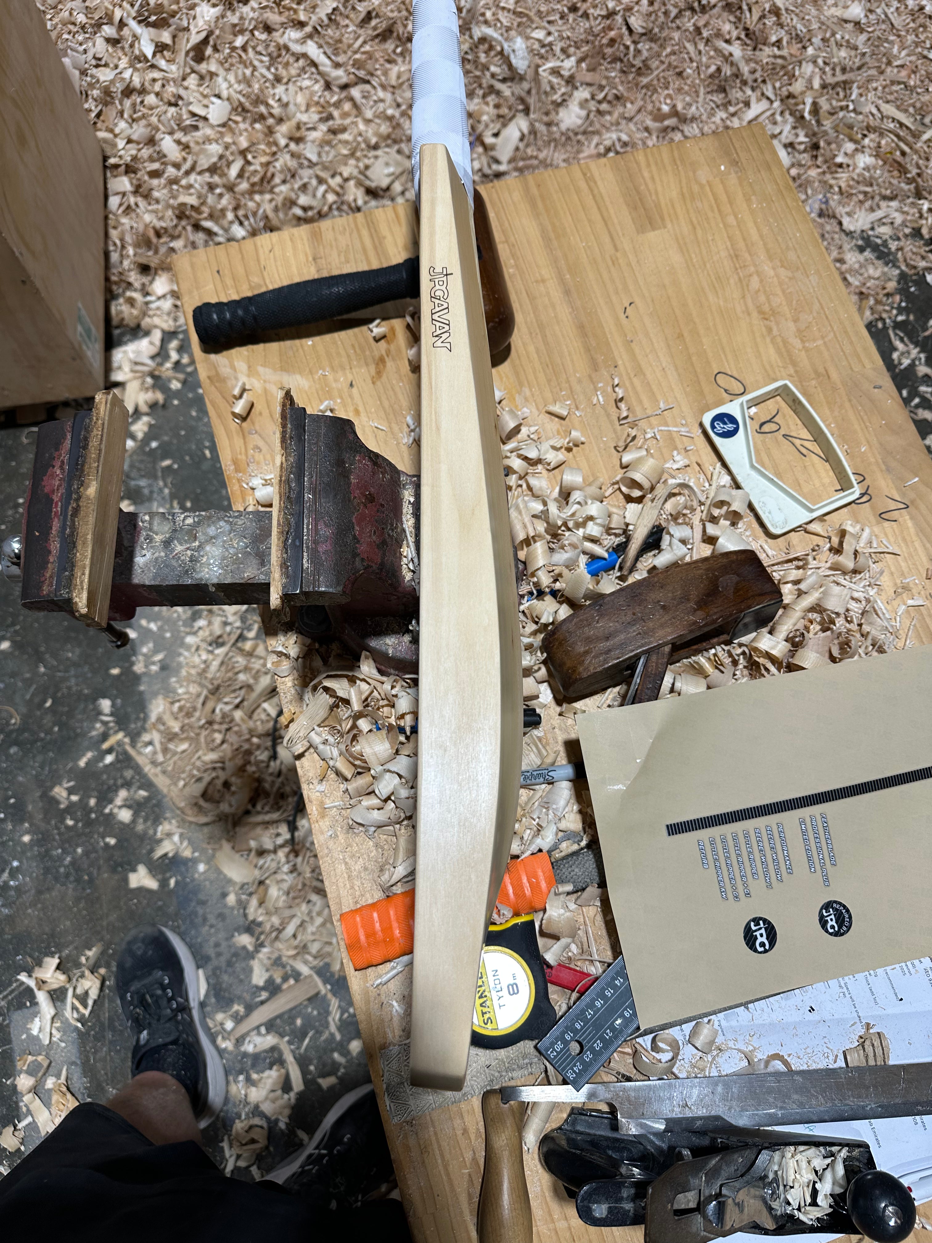 JPGavan Professional Plus Cricket Bat - 246