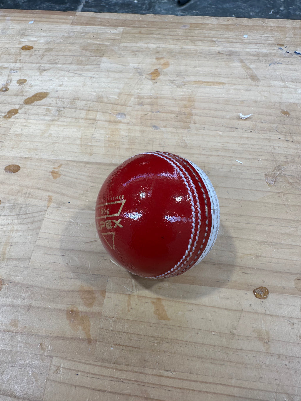 JPGavan Apex 156g leather cricket ball