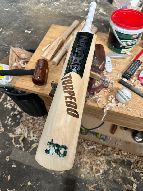 Custom JPGavan Torpedo 2.0 Cricket Bat