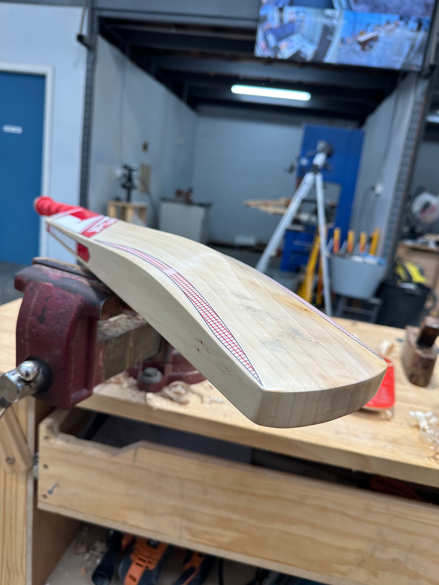 JPGavan Featherblade Cricket Bat - 041