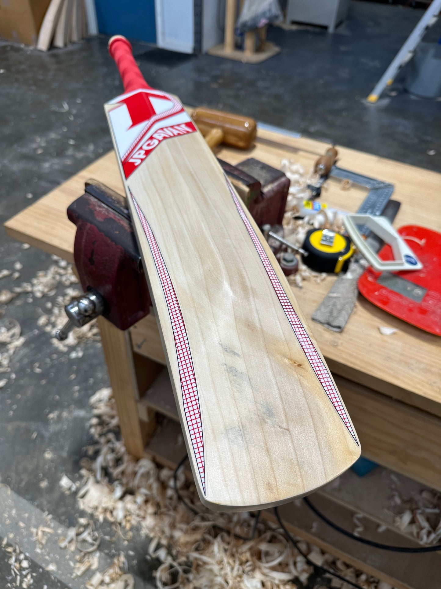 JPGavan Featherblade Cricket Bat - 041