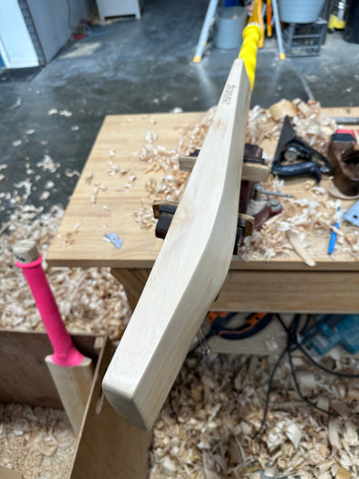 JPGavan Featherblade Cricket Bat - 045