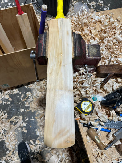 JPGavan Featherblade Cricket Bat - 049